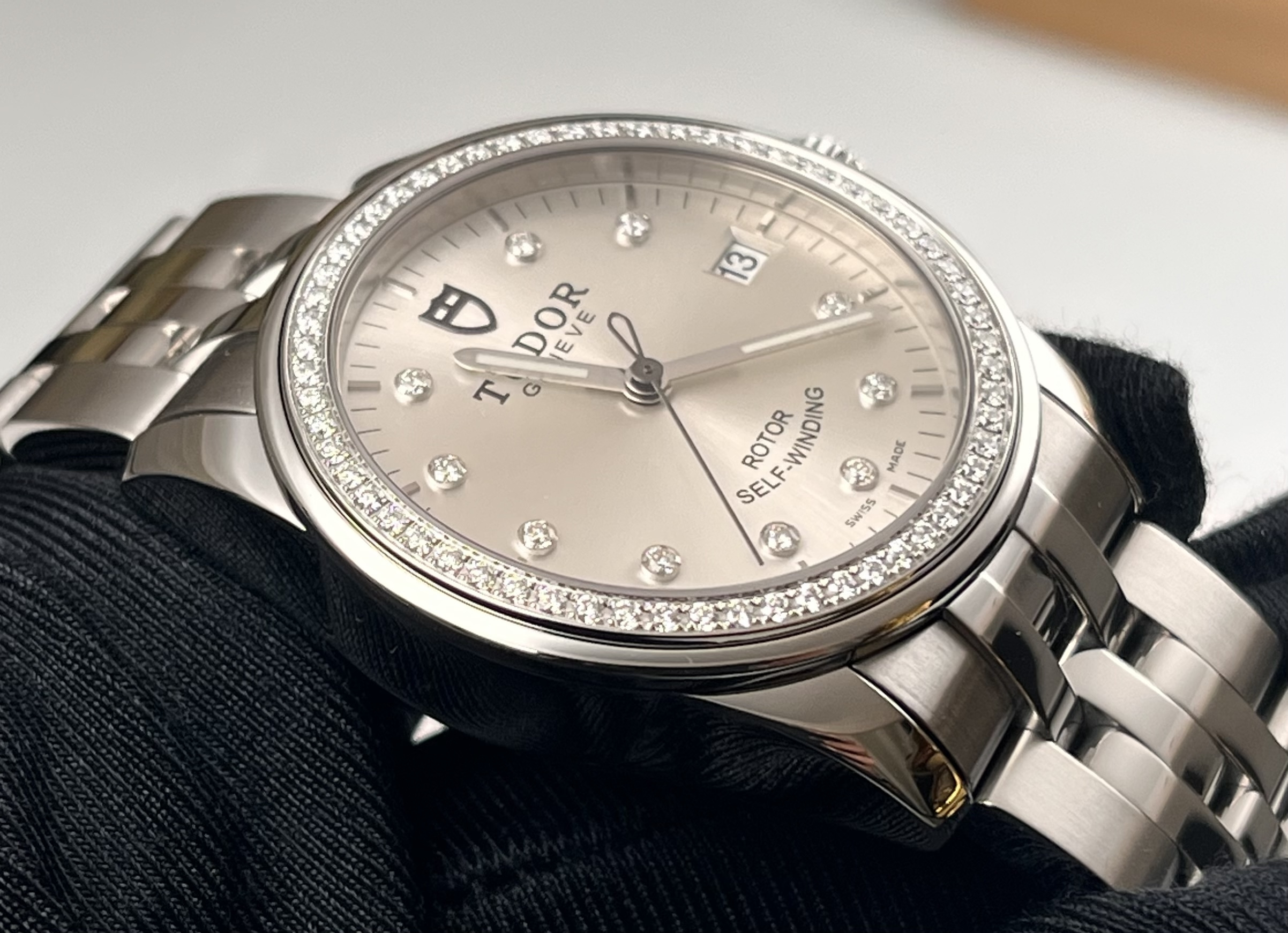 Tudor M55020-0003 detail 6