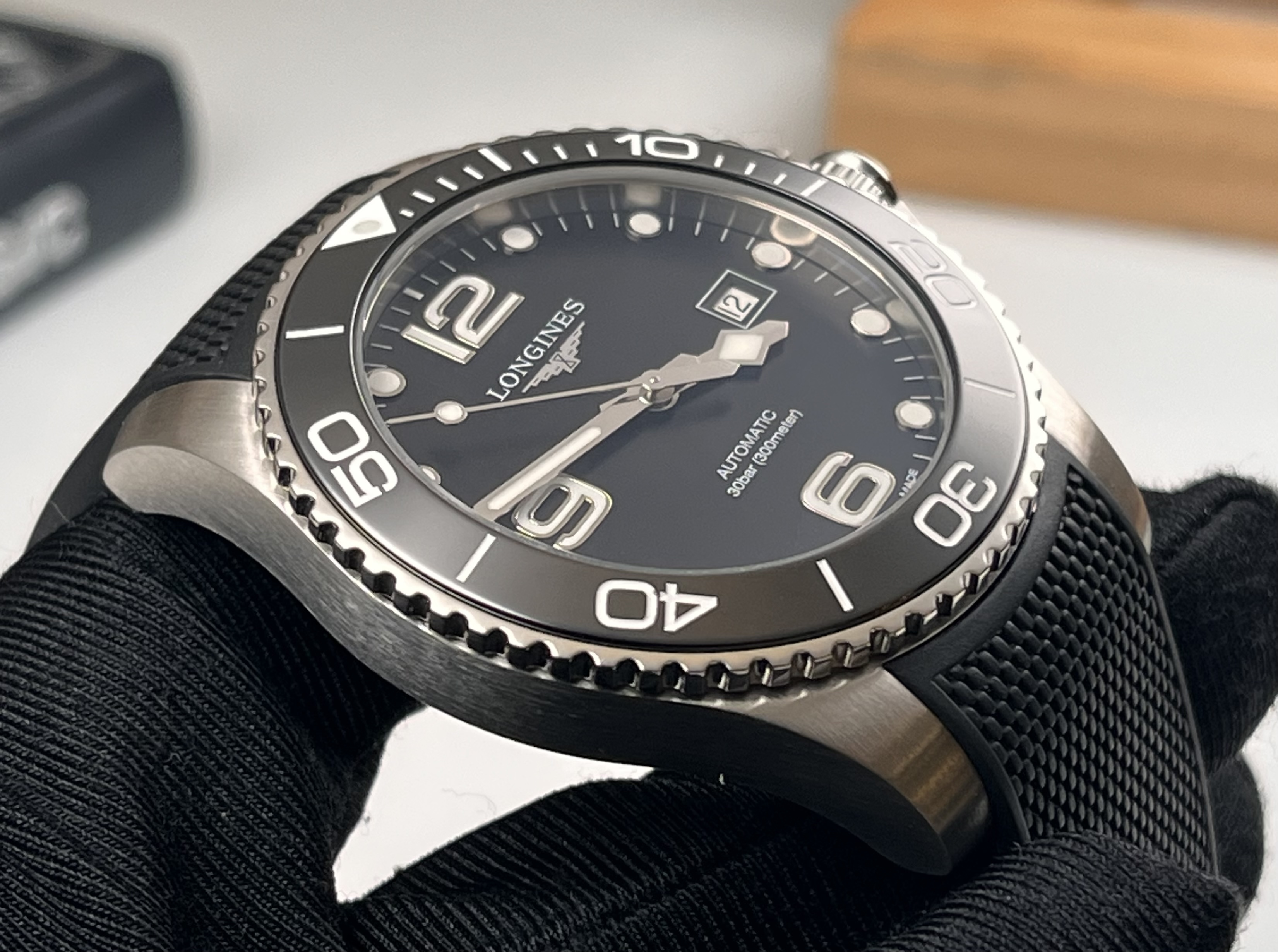 Longines L3.782.4.56.9 detail 3