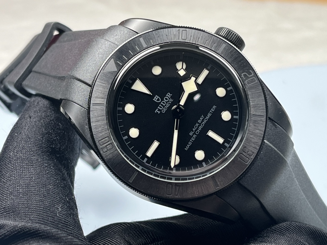 Tudor m79210