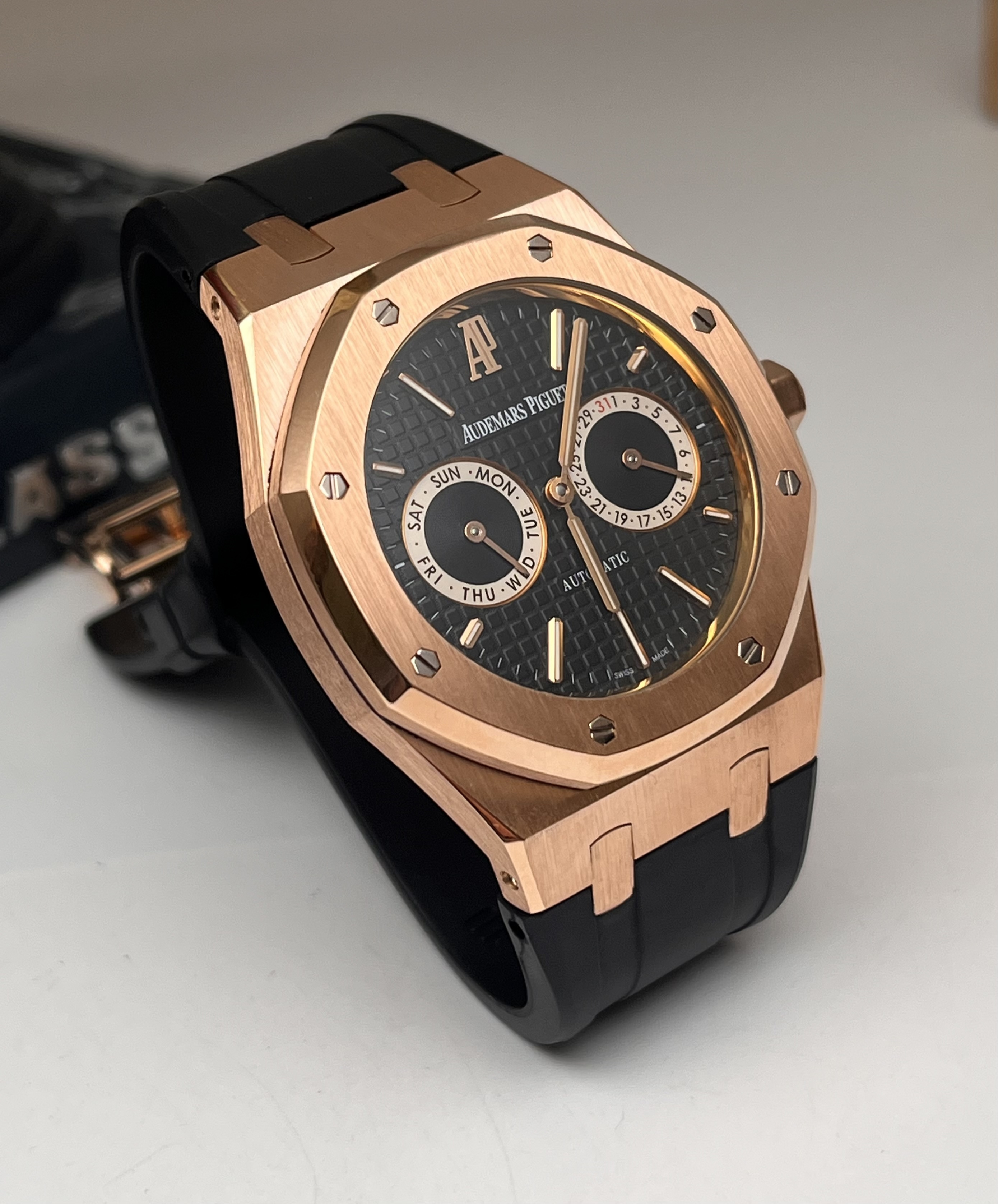 Audemars Piguet 26330OR.OO.D088CR.01 detail 2
