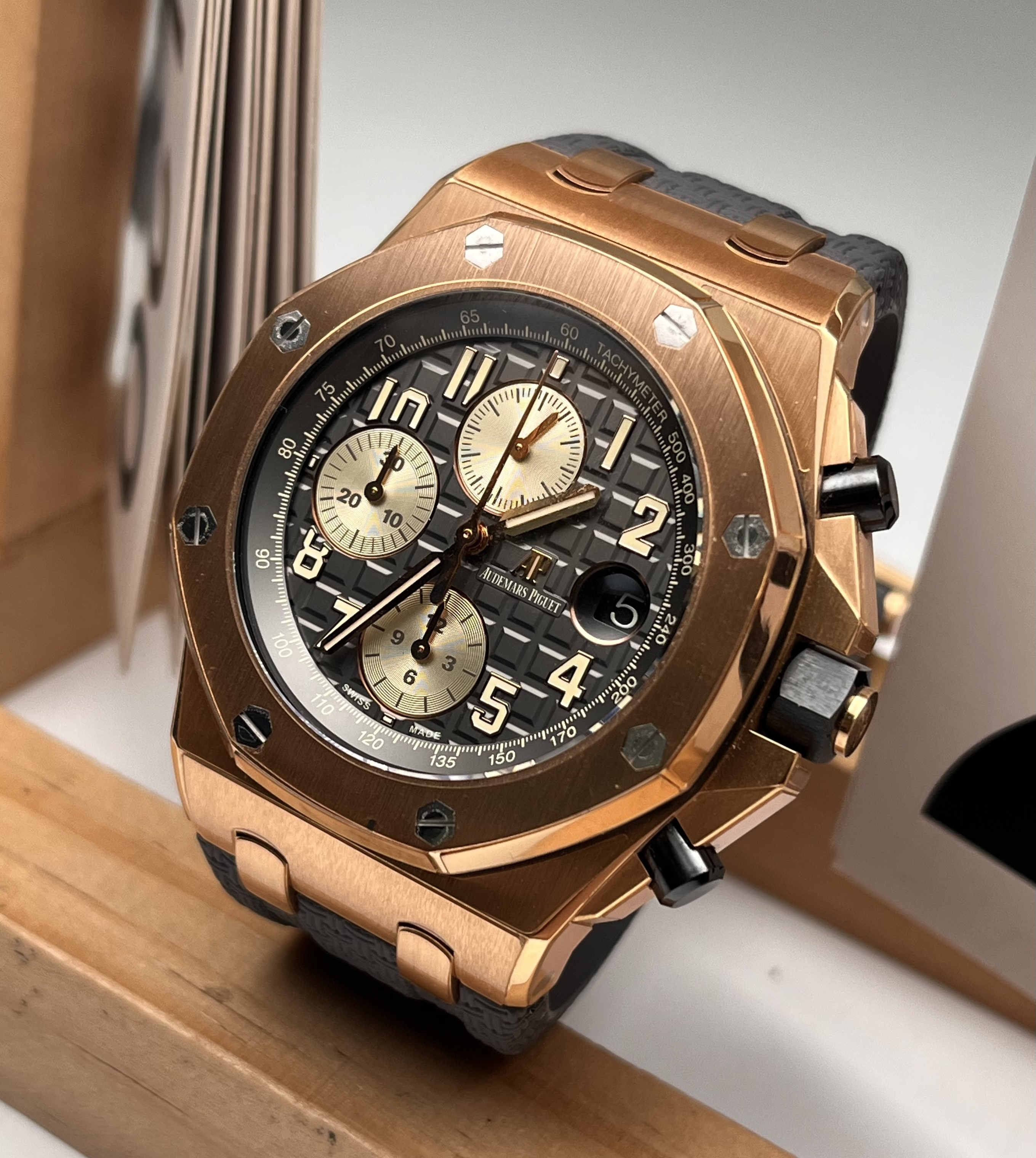 Audemars Piguet 26470OR.OO.A125CR.01 detail 1