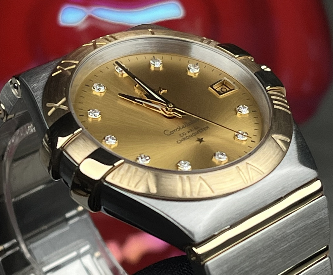 Omega 123.20.35.20.58.001 detail 1