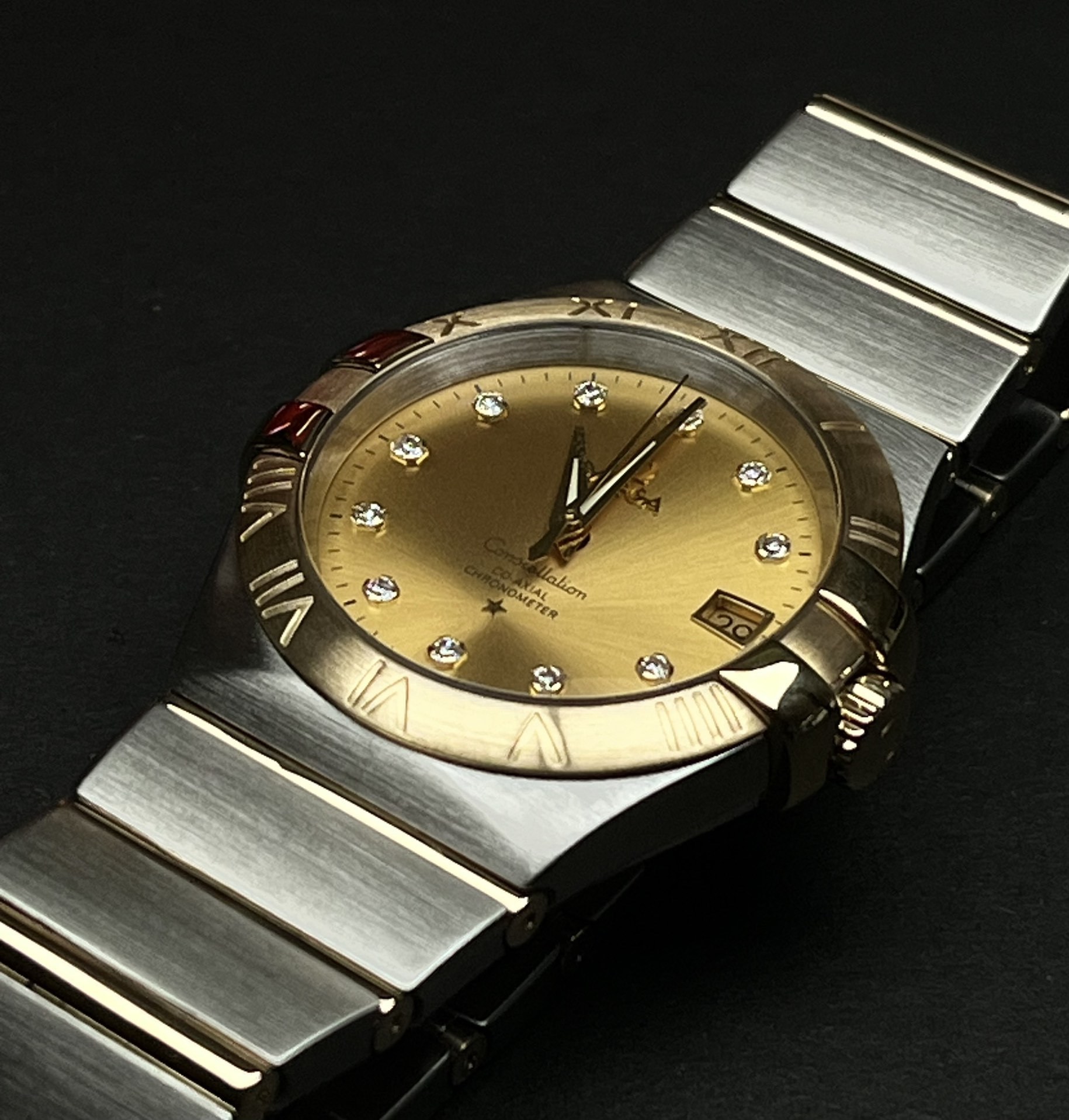 Omega 123.20.35.20.58.001 detail 3