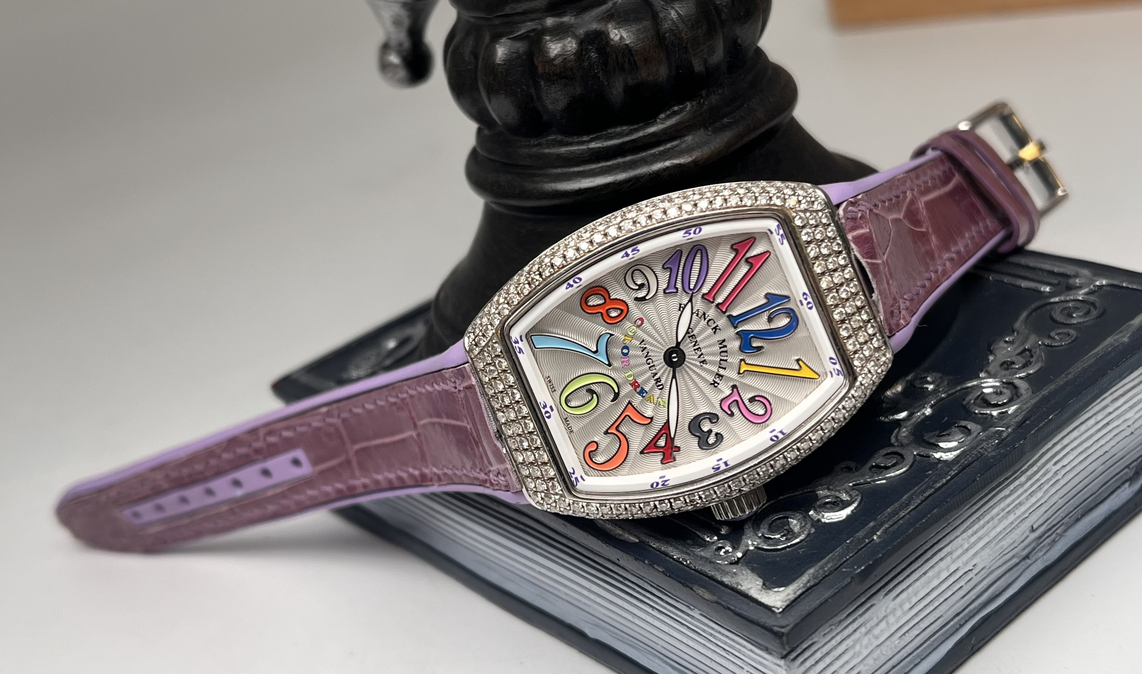 Franck Muller V 32 QZ detail 3