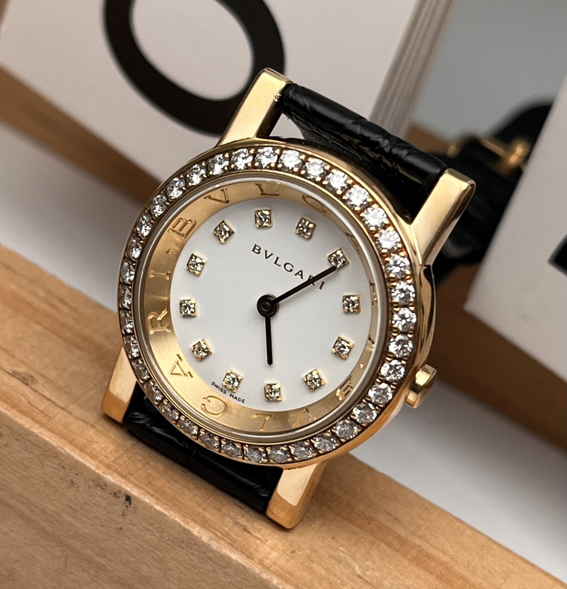 Bulgari AT26GL detail 2
