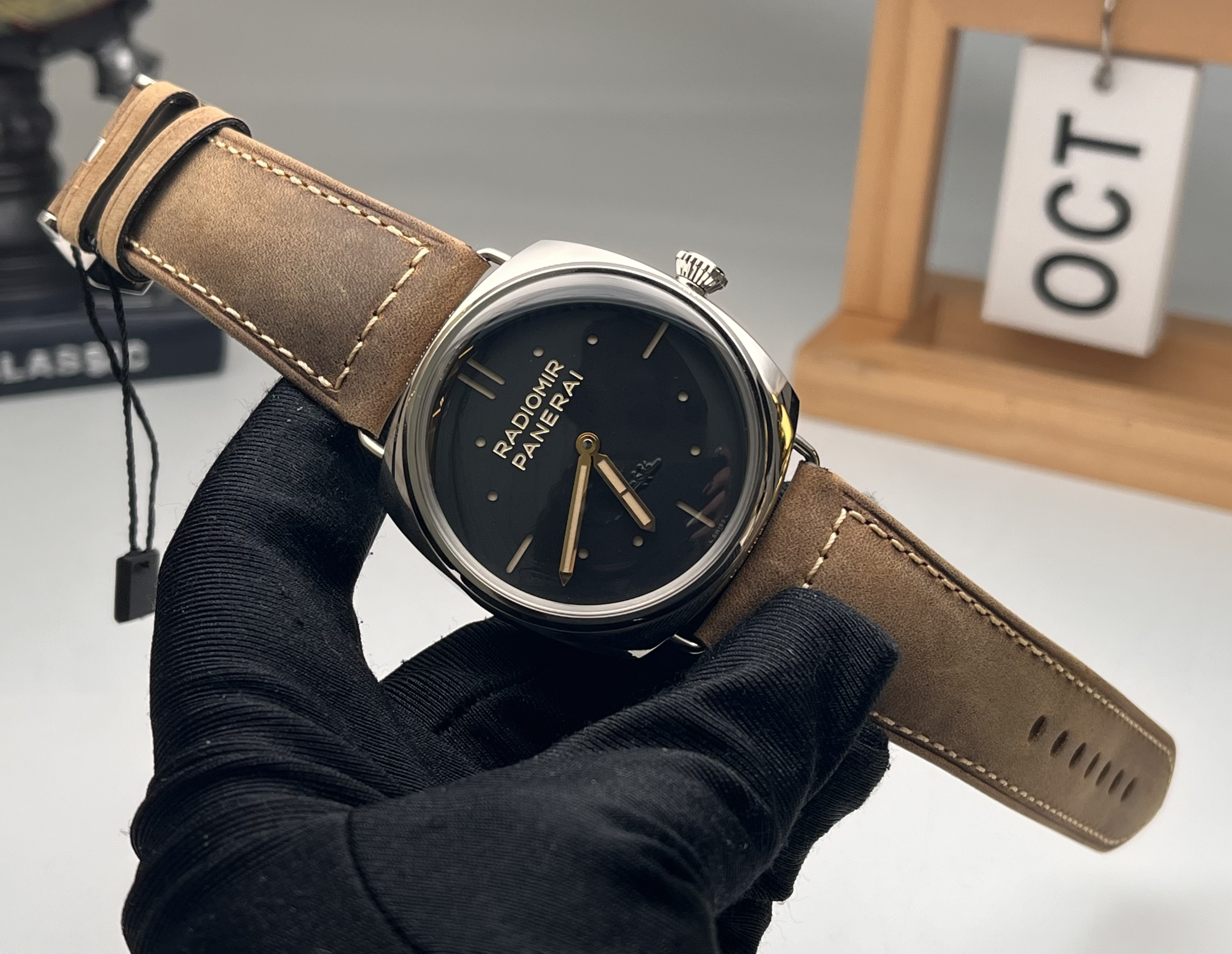 Panerai PAM00425 detail 1