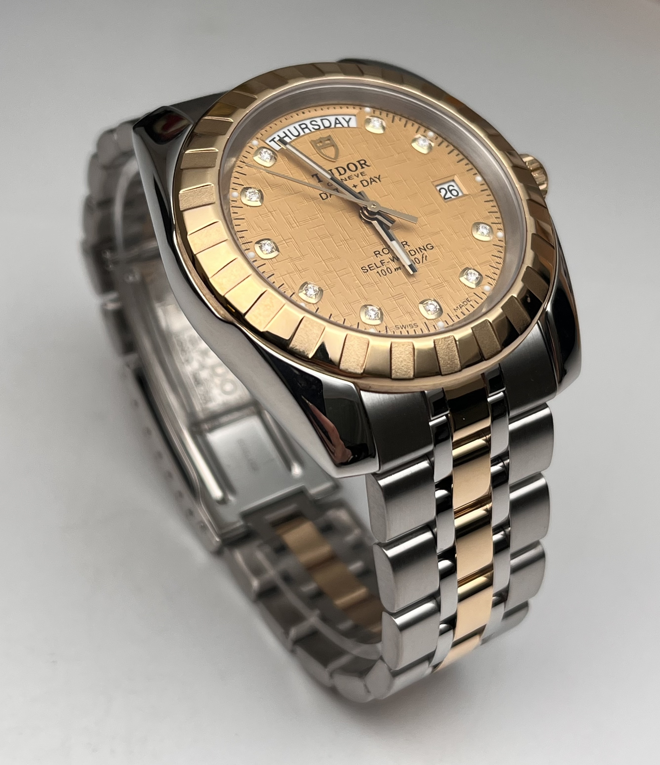 Tudor m23013-0022 detail 4