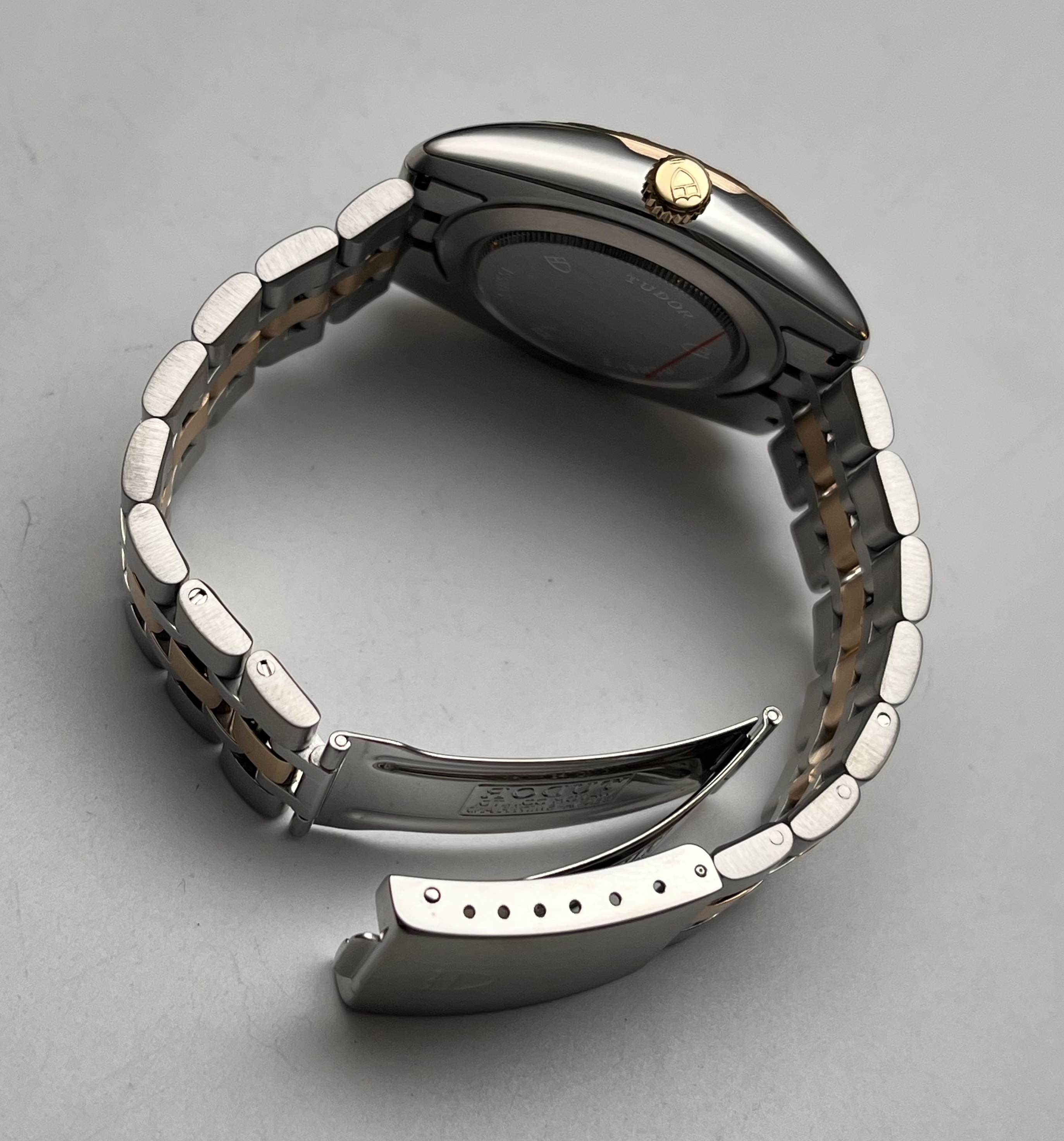 Tudor m23013-0022 detail 6