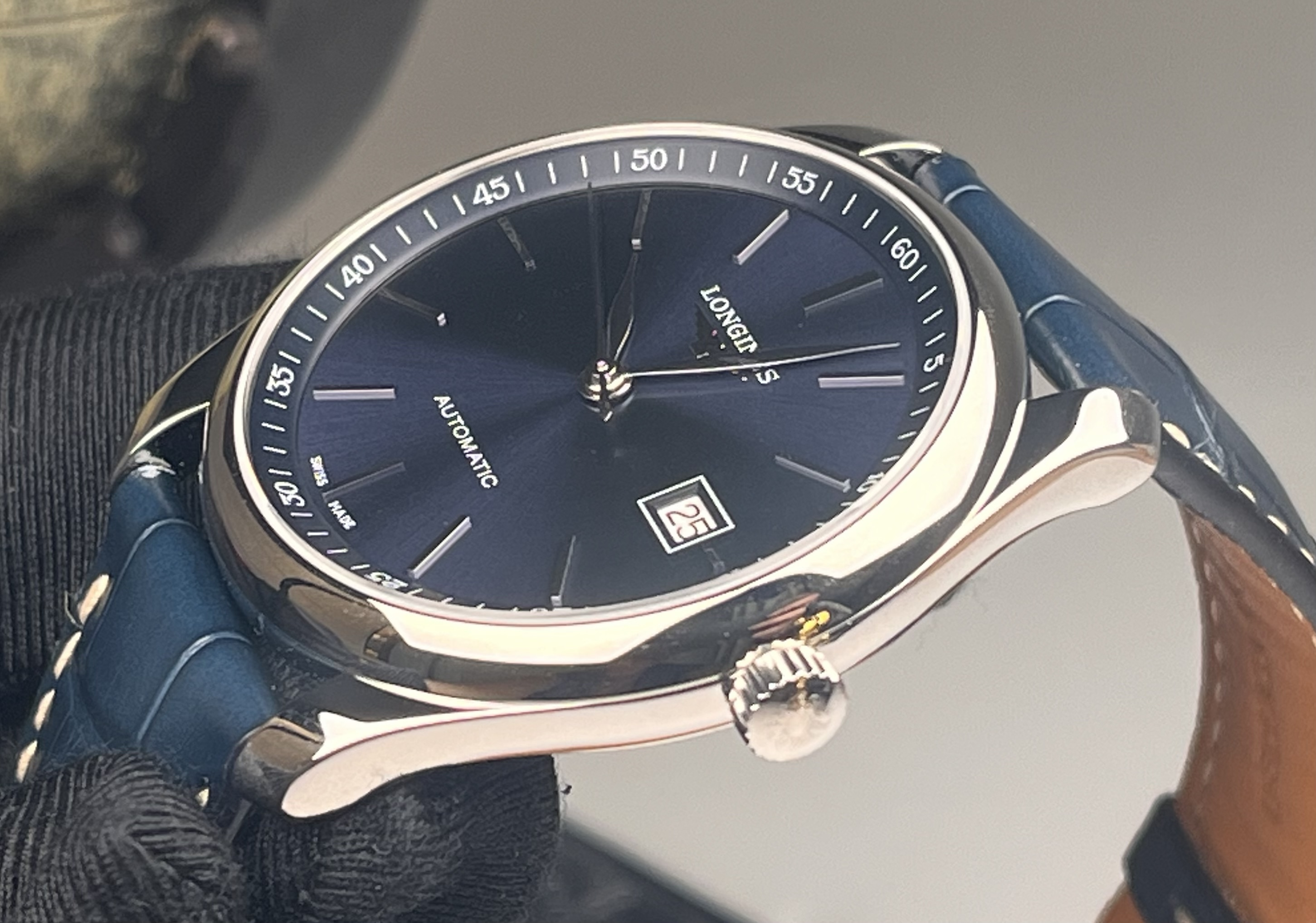 Longines L2.793.4.92.0 detail 3