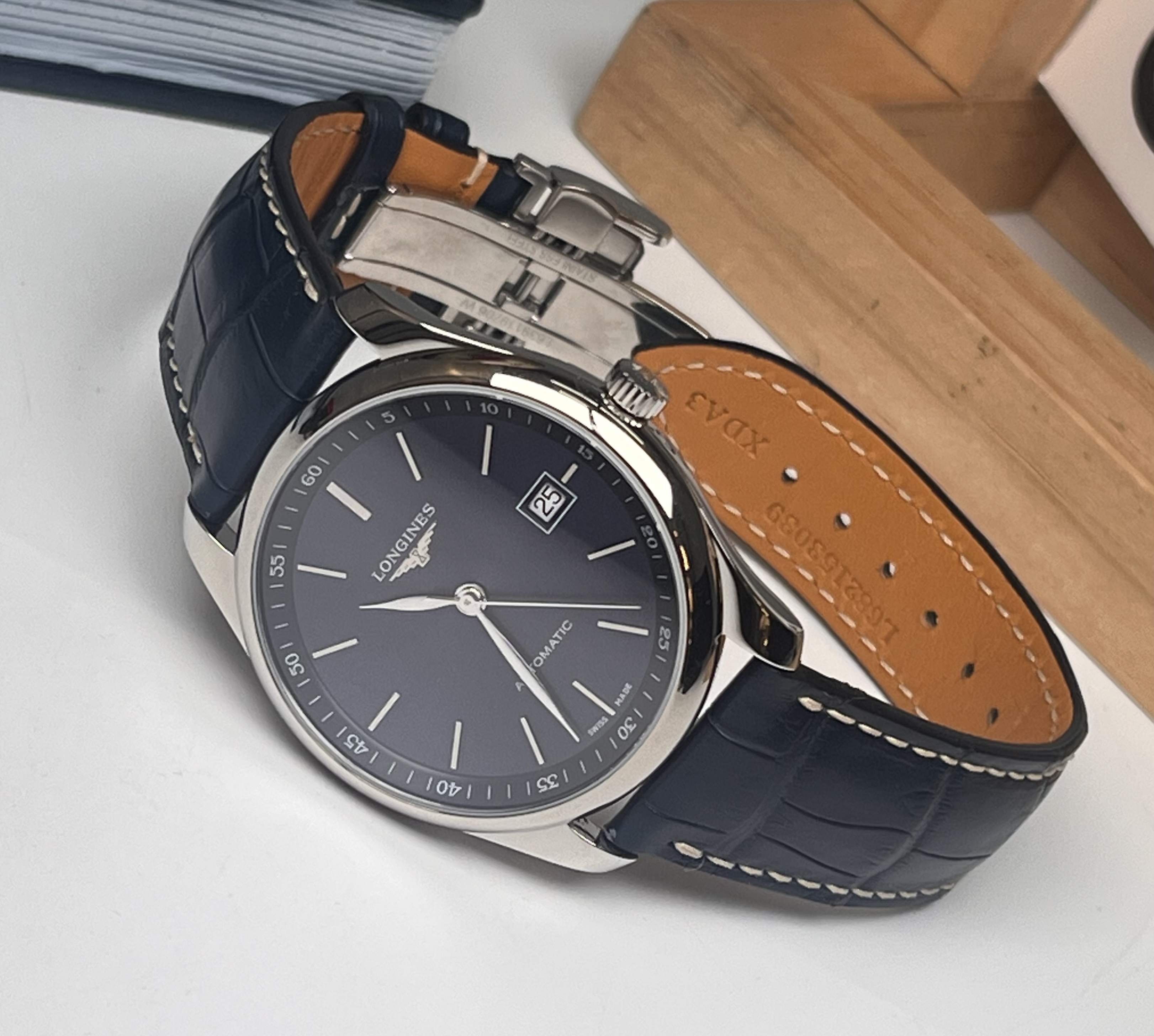 Longines L2.793.4.92.0 detail 5