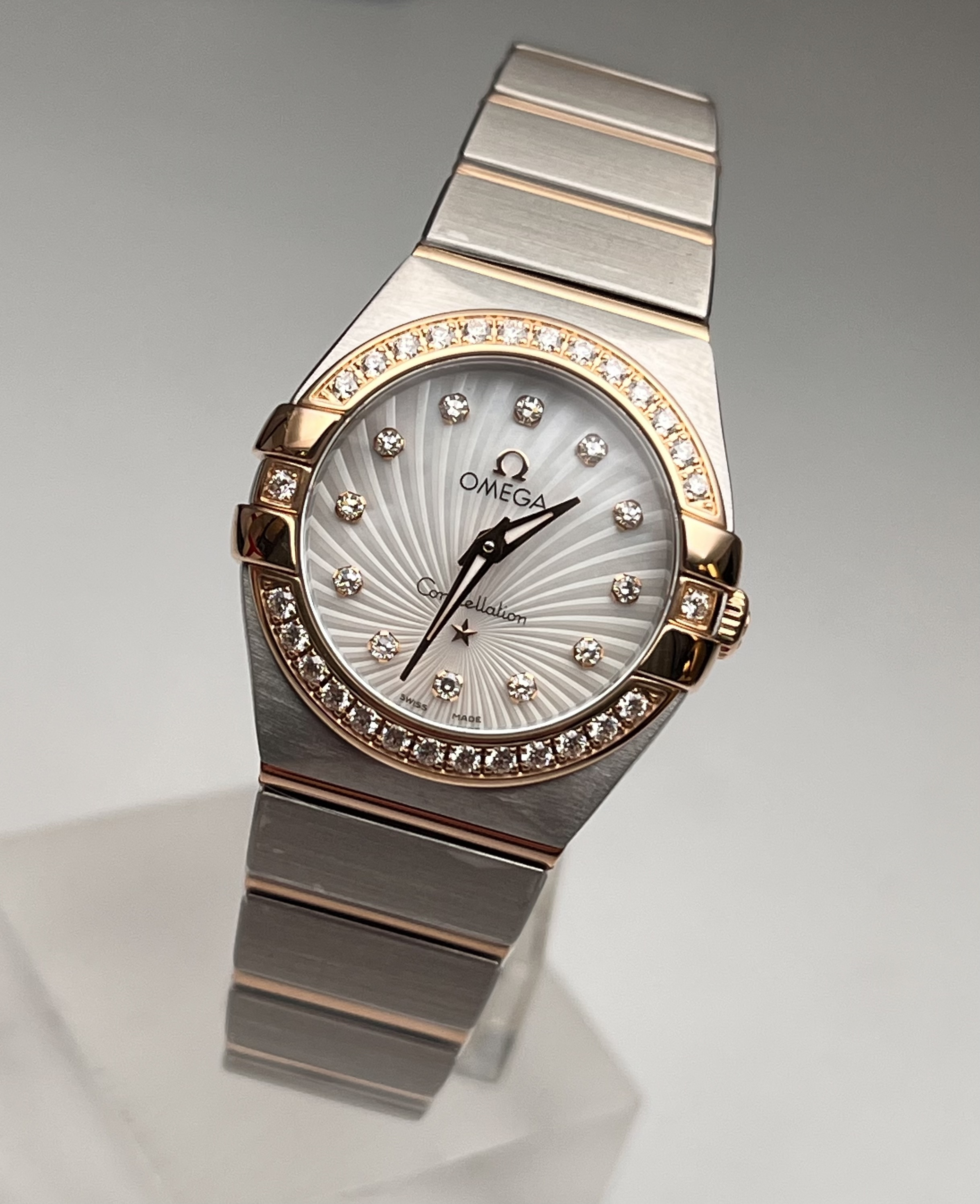 Omega 123.25.24.60.55.002 detail 1