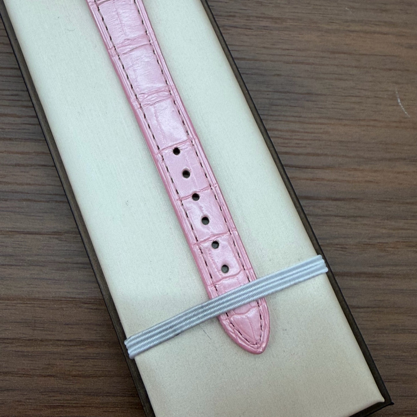Audemars Piguet 77209OR detail 5