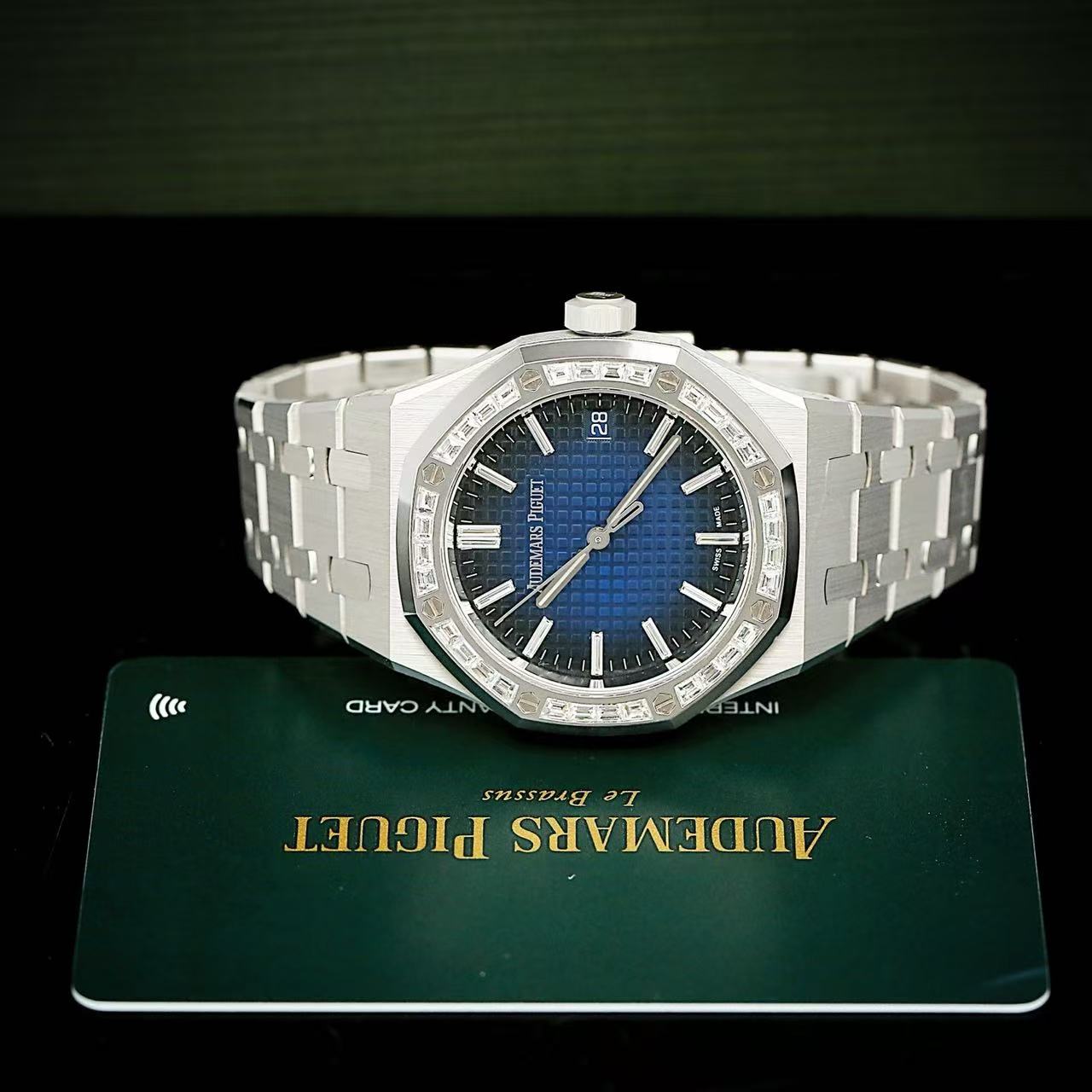 Audemars Piguet 15551BC.ZZ.1356BC.01