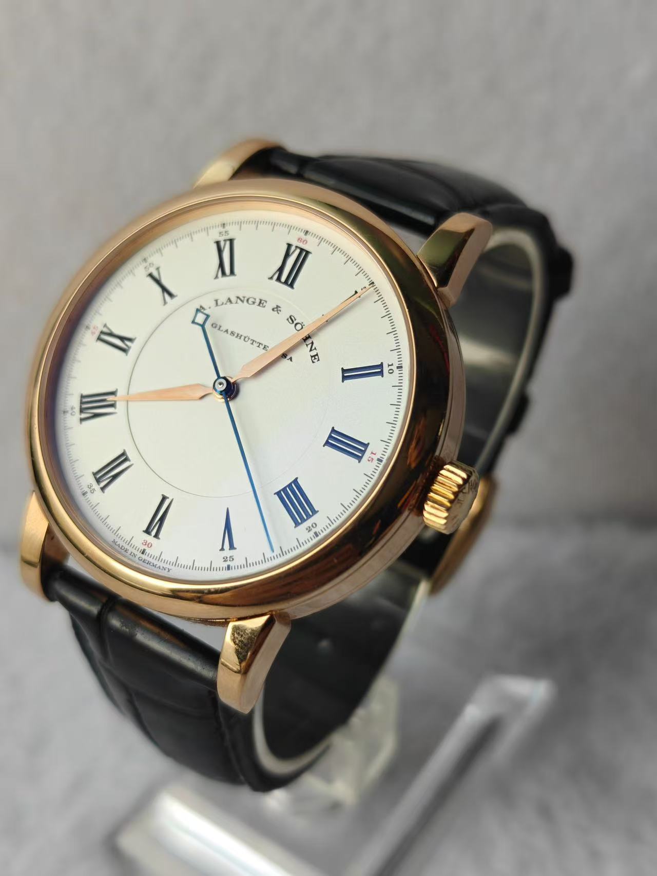 A. Lange & S&ouml;hne 232.032 detail 1