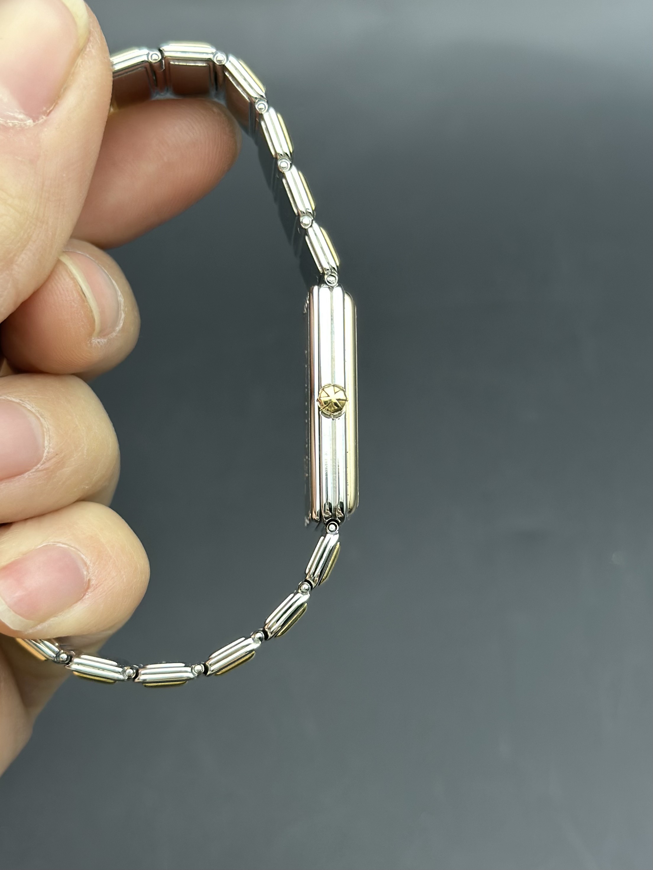 Vacheron Constantin GGV98000 detail 4