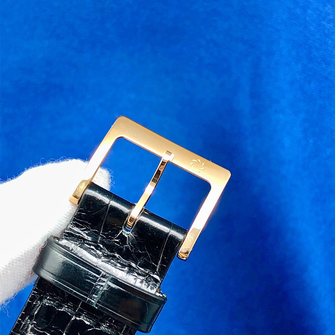 Carl F. Bucherer 00.10307.03.16.01 detail 6