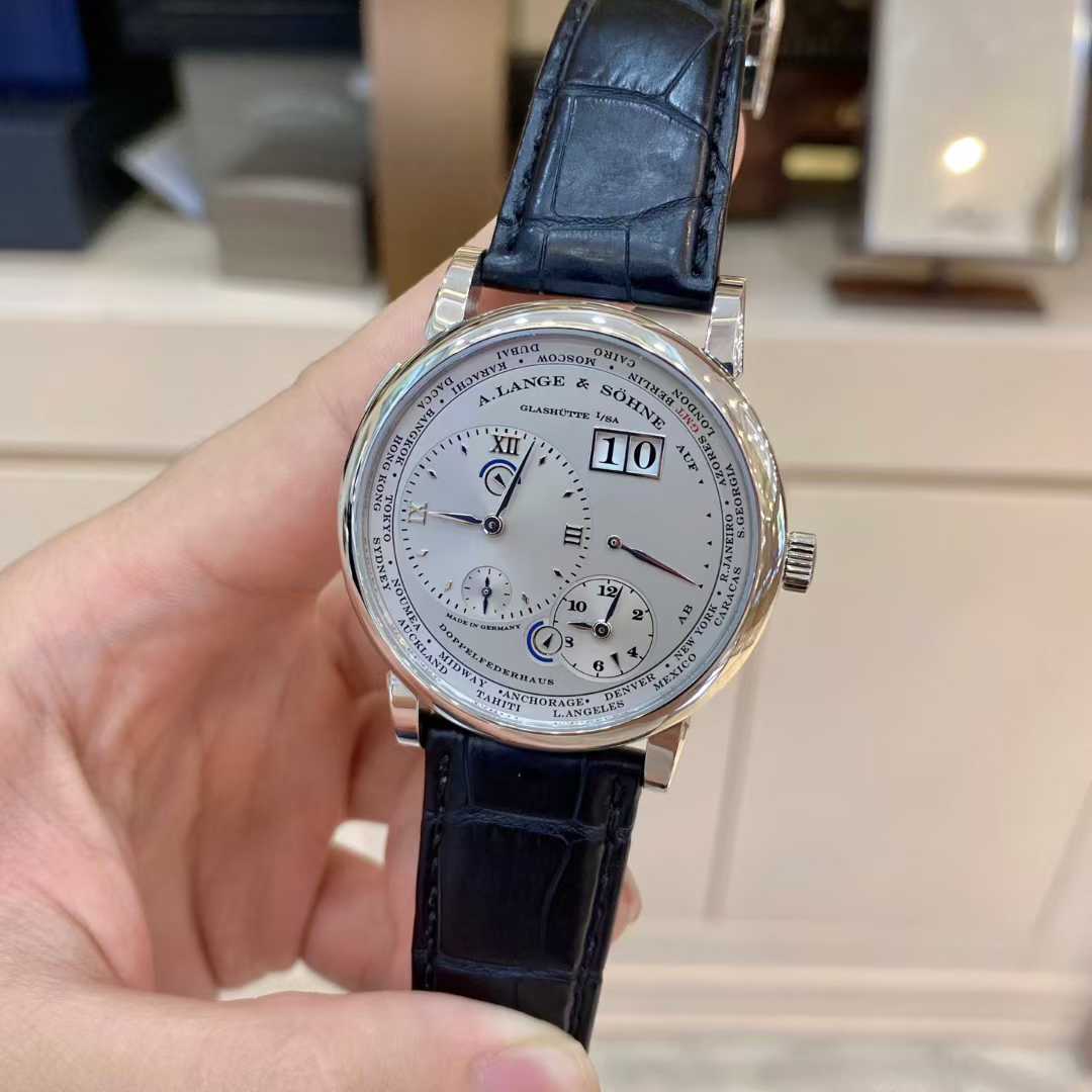 A. Lange & S&ouml;hne 116.025 detail 1