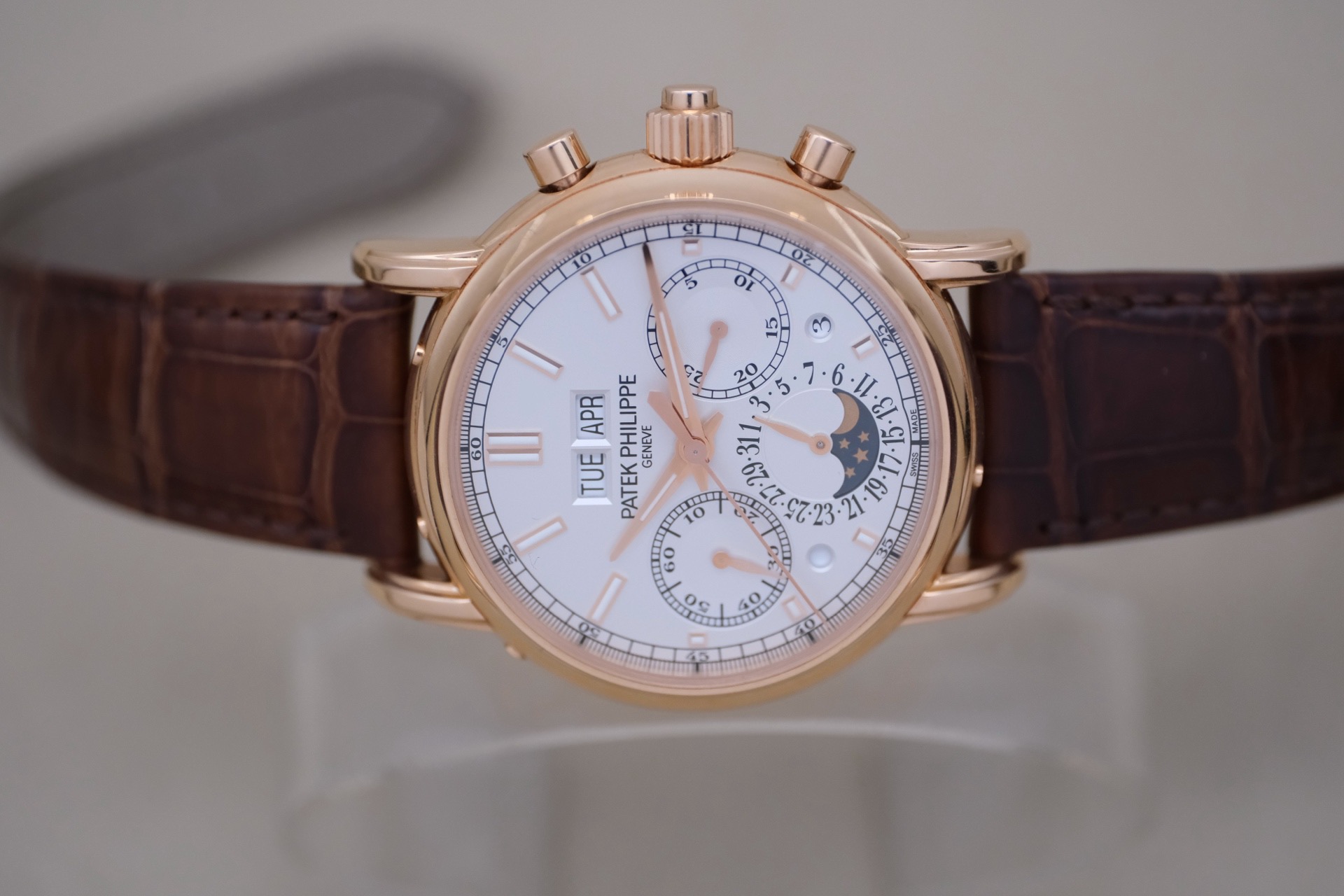 Patek Philippe 5204R-001 detail 2