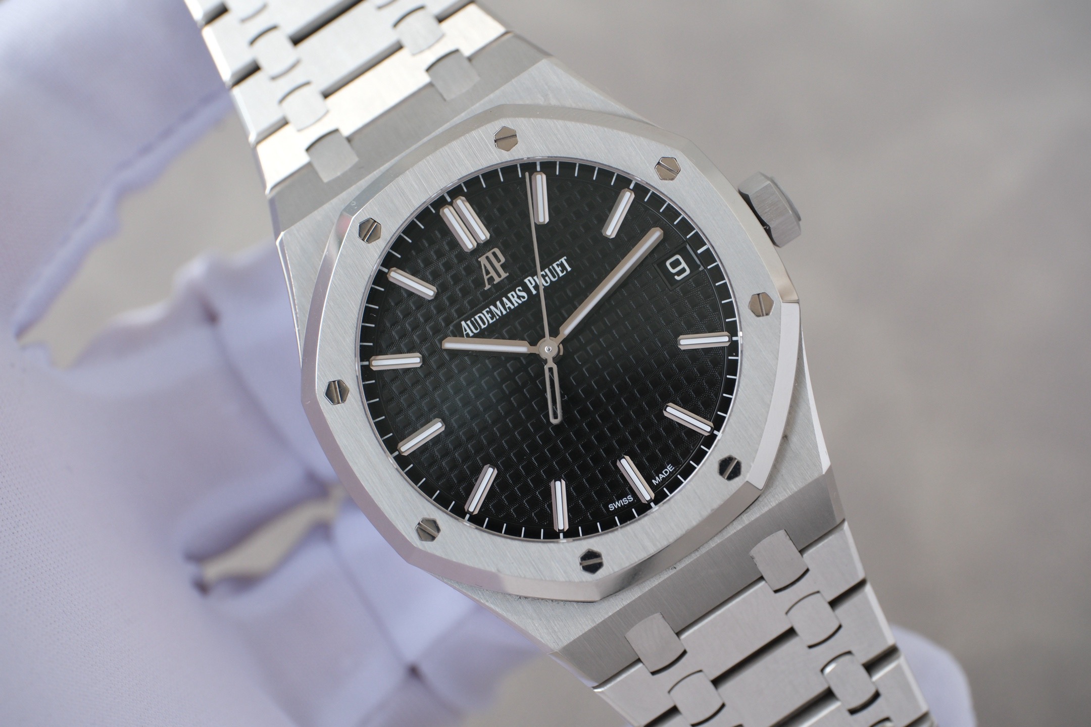 Audemars Piguet 15500ST.OO.1220ST.03 detail 1