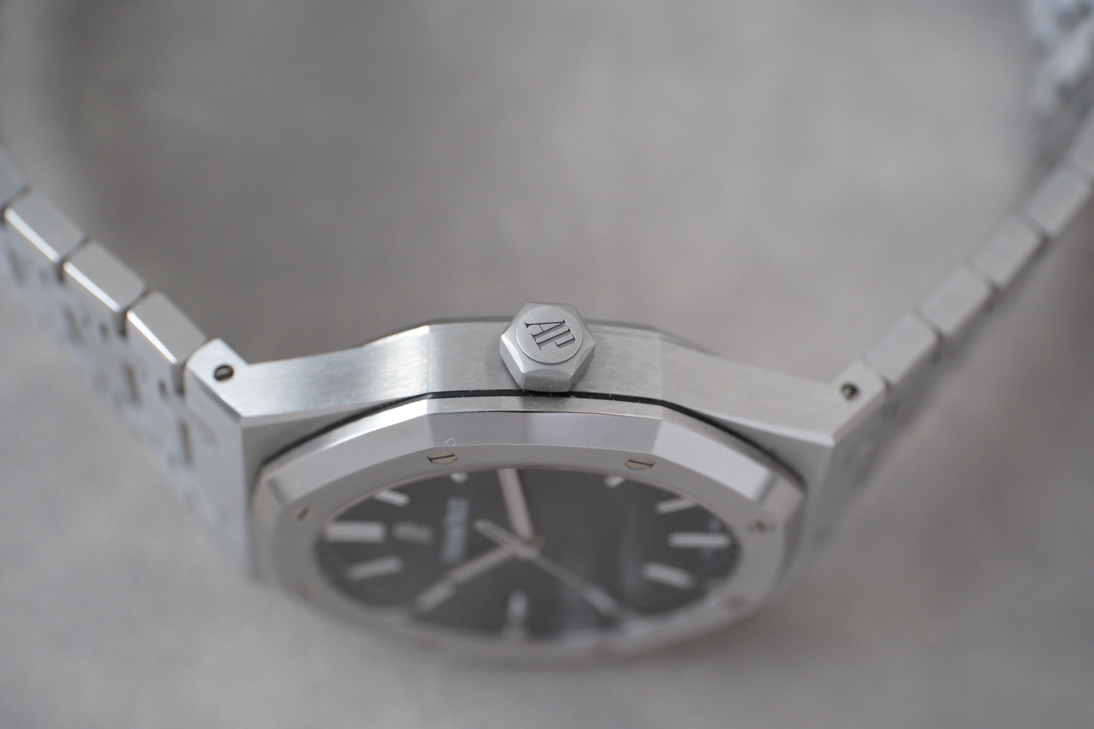 Audemars Piguet 15500ST.OO.1220ST.03 detail 3