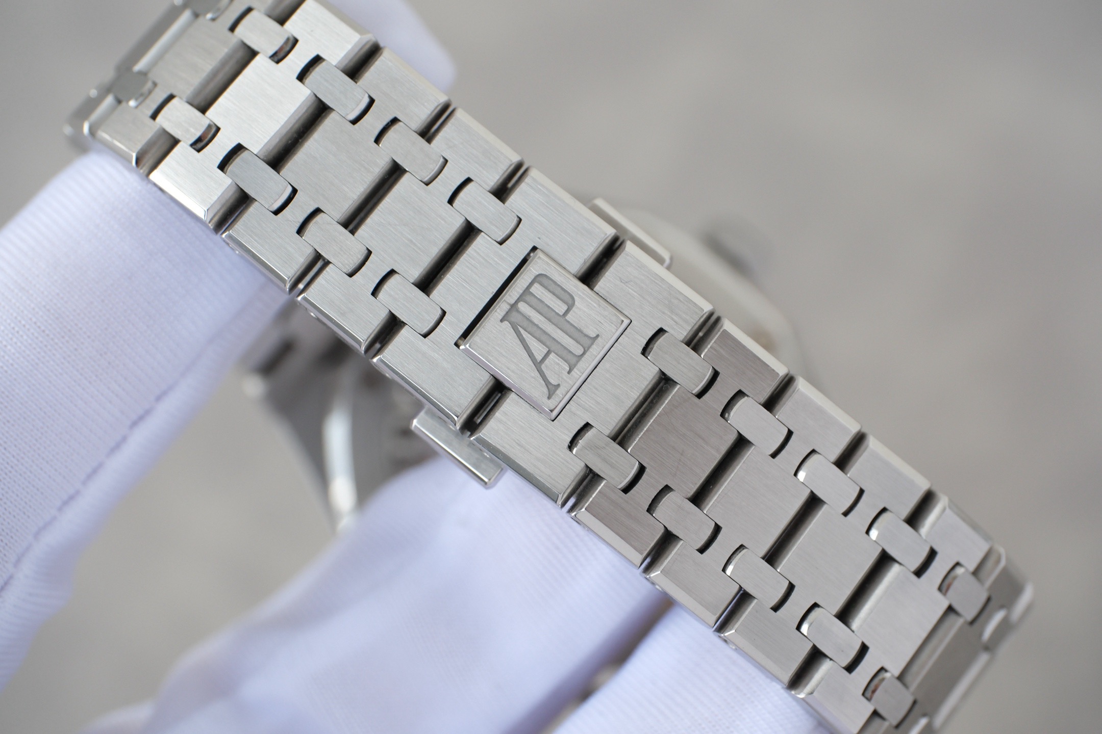 Audemars Piguet 15500ST.OO.1220ST.03 detail 4