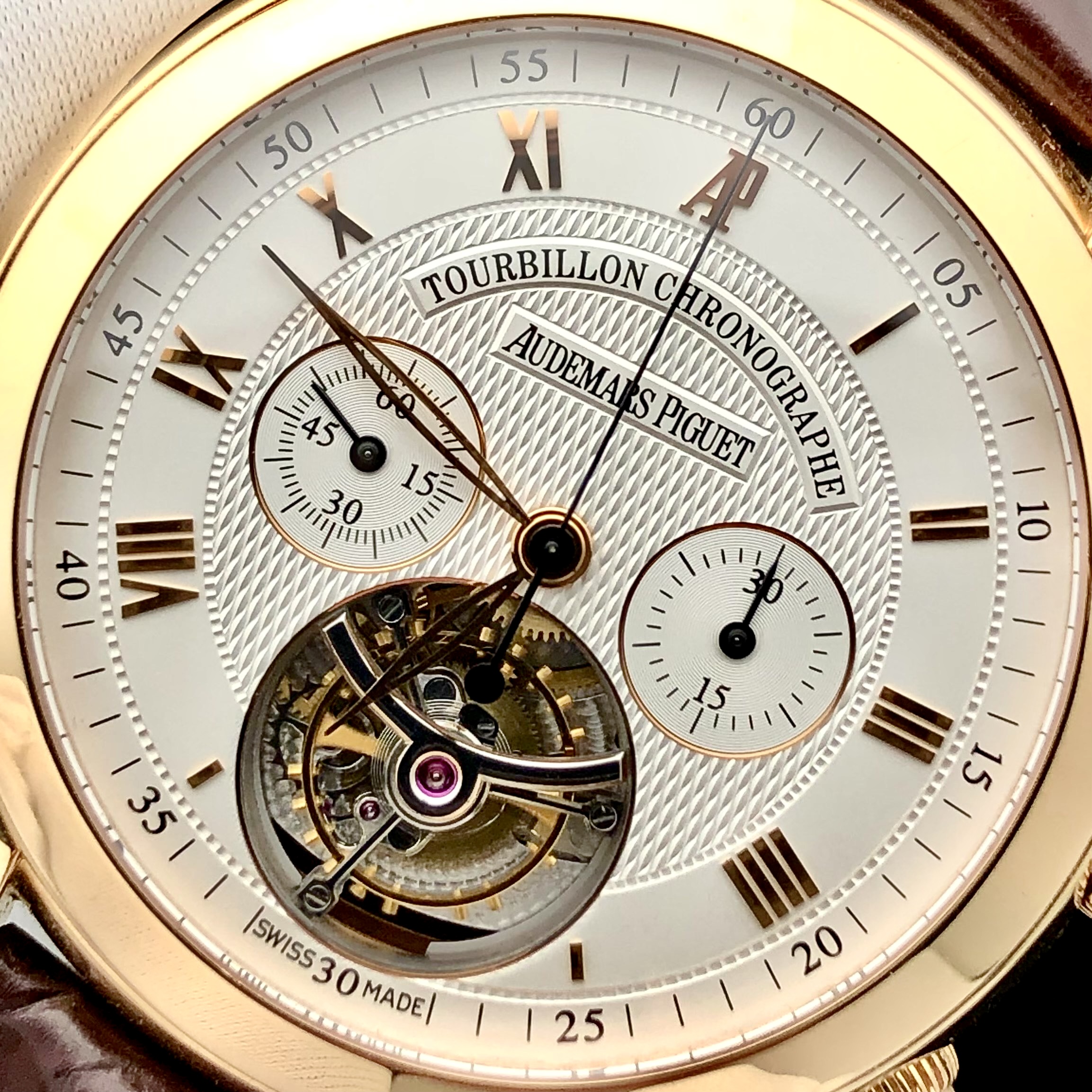 Audemars Piguet 26010OR detail 4