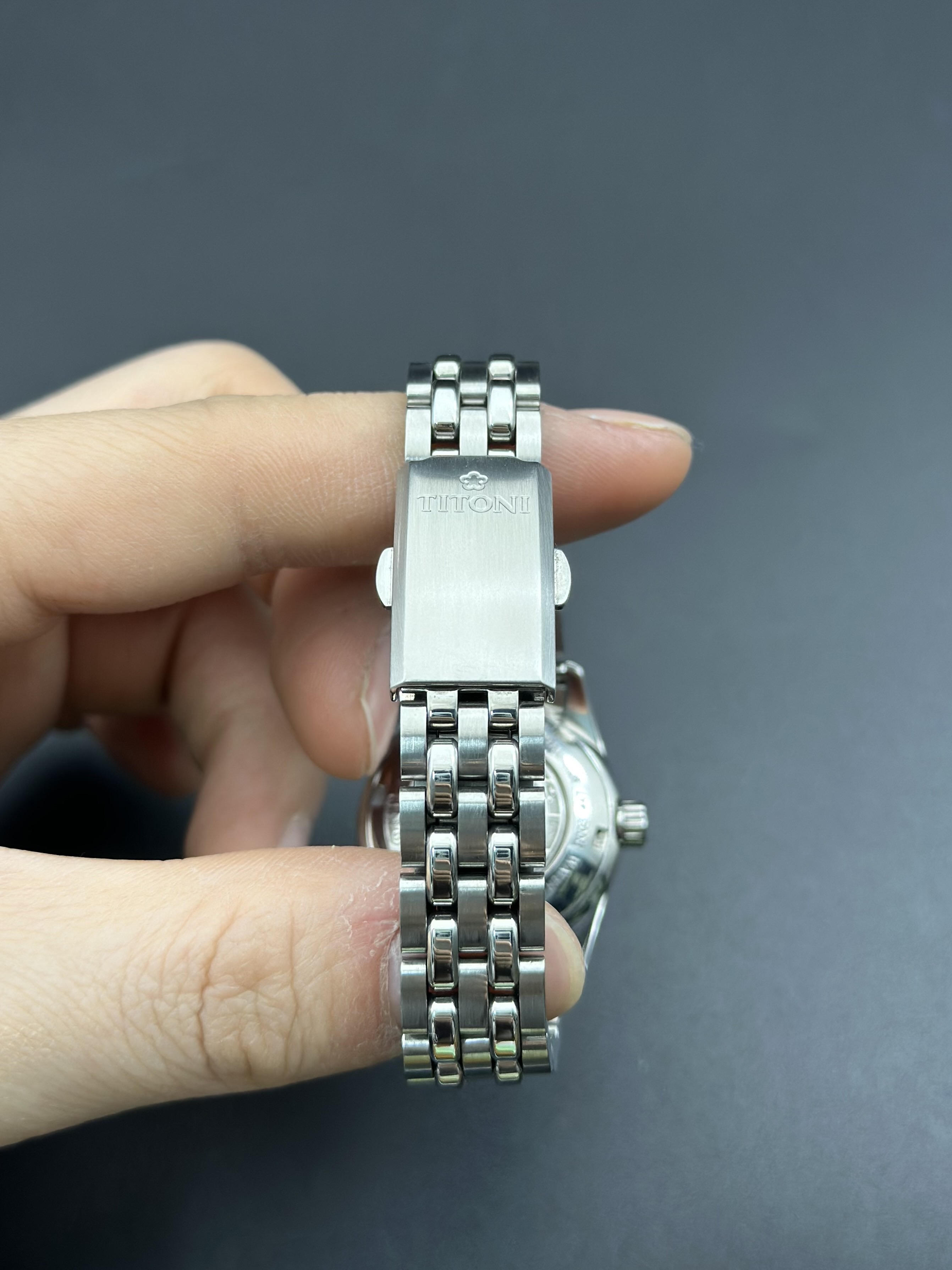 TITONI 728 S-310 detail 4