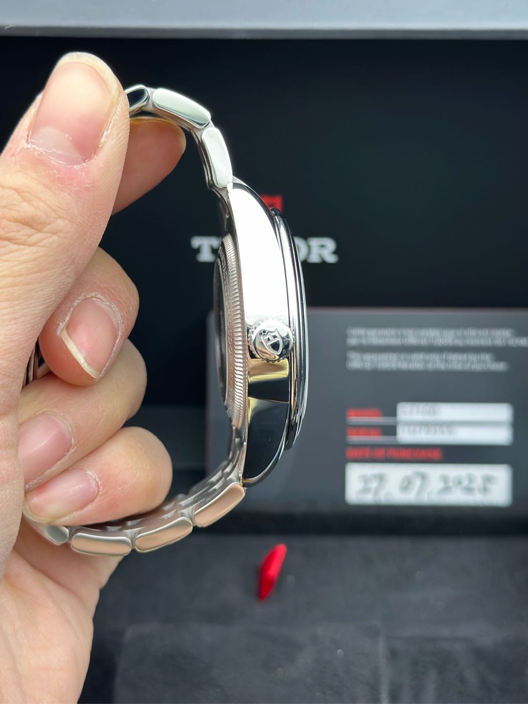 Tudor M57100-0001 detail 3
