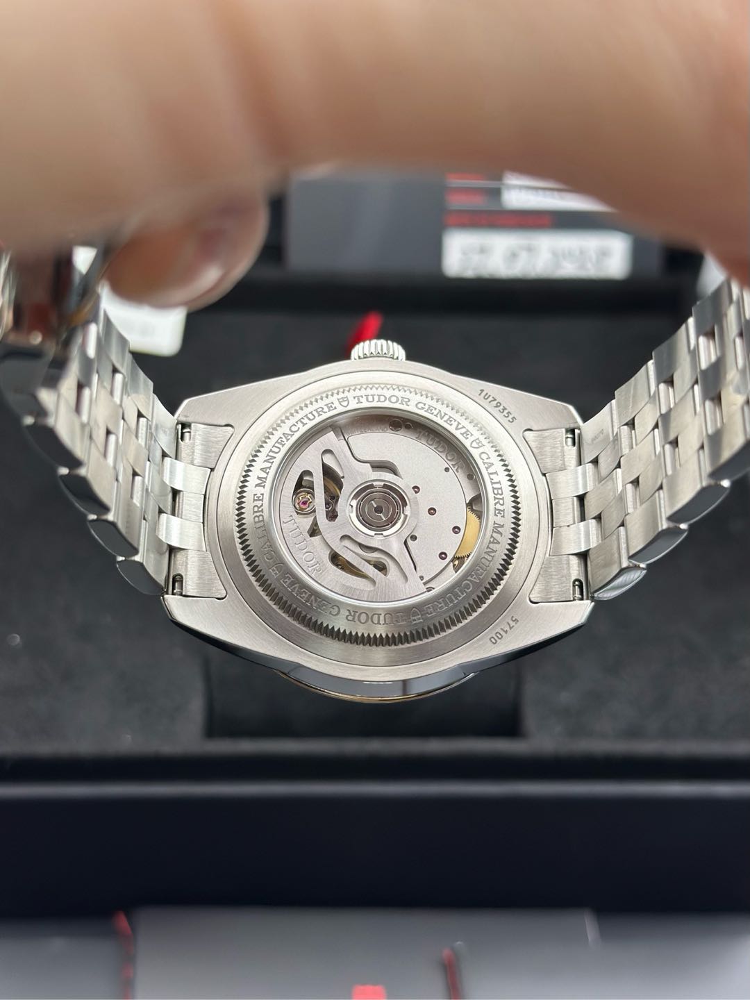 Tudor M57100-0001 detail 6