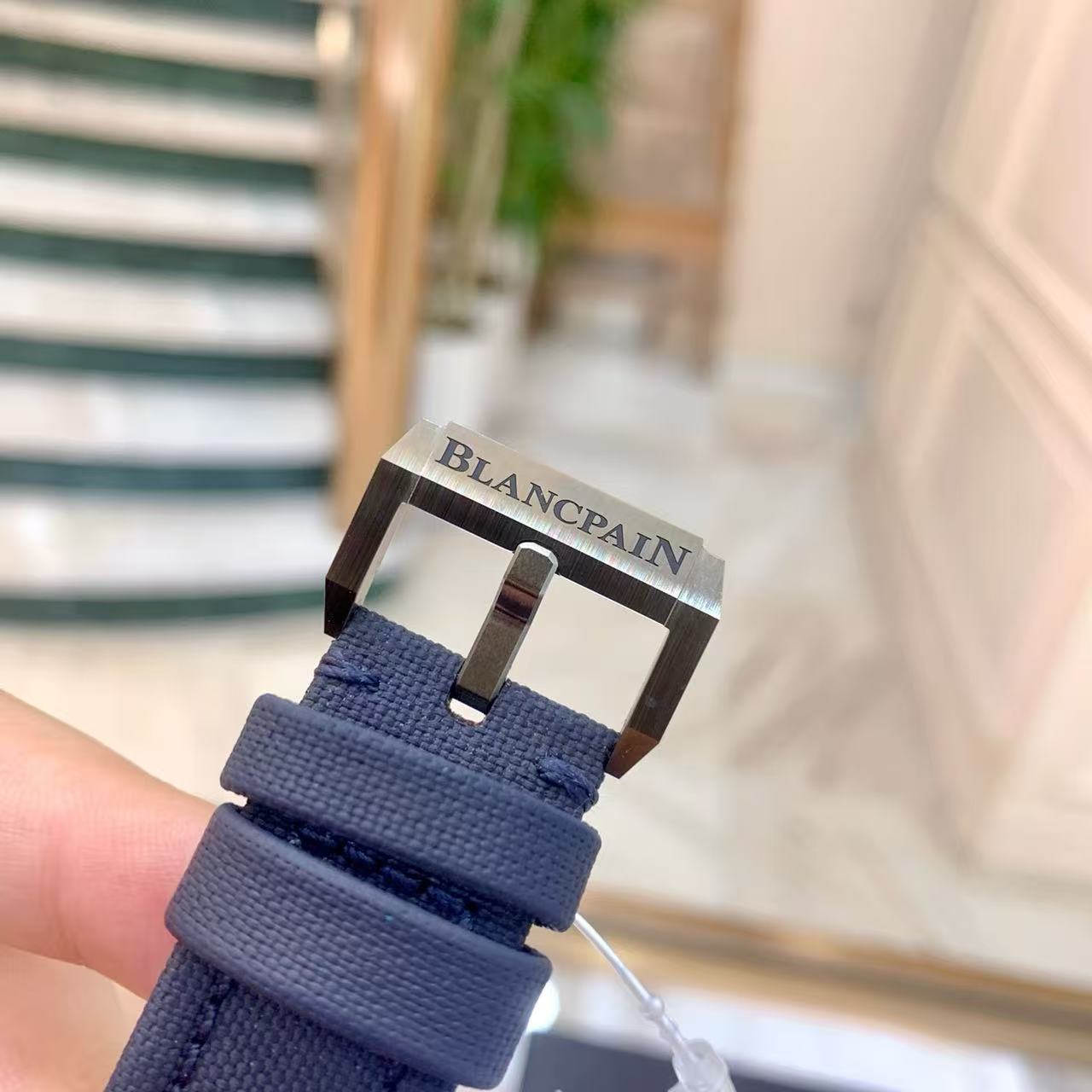 Blancpain 5000 0240 052A detail 3