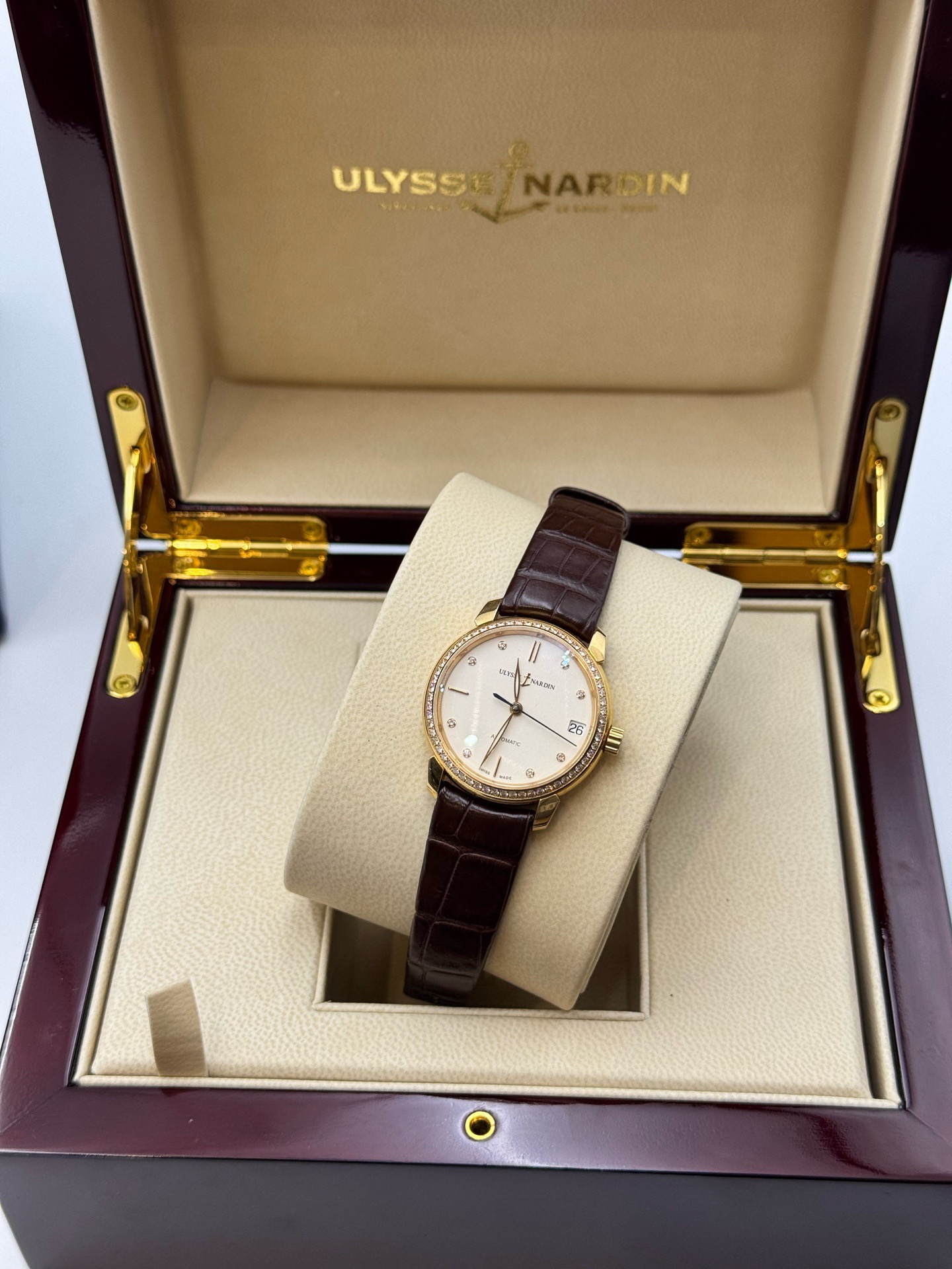 Ulysse Nardin 8106-116B-2 / 990 detail 2