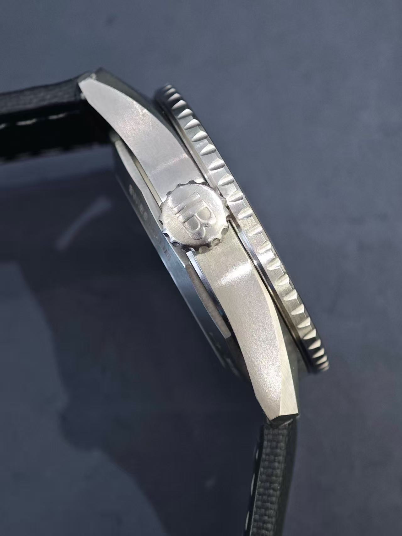 Blancpain 5000 1210 G52A detail 1