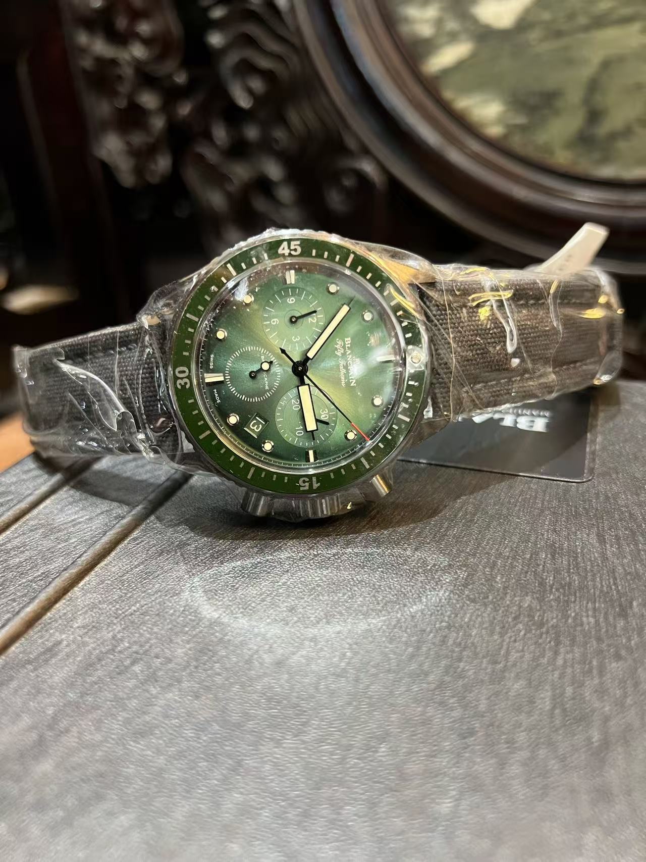 Blancpain 5200 0153 NABA detail 1