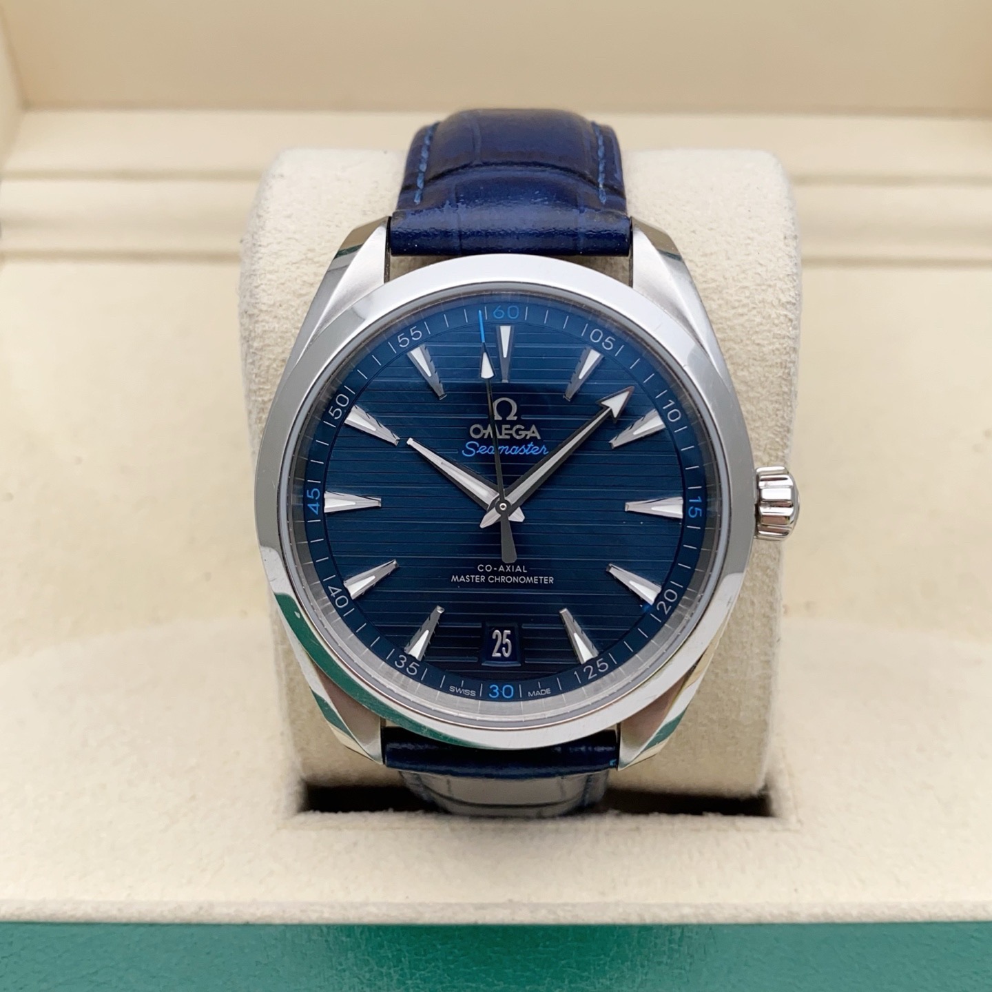 Omega 220.13.41.21.03.001