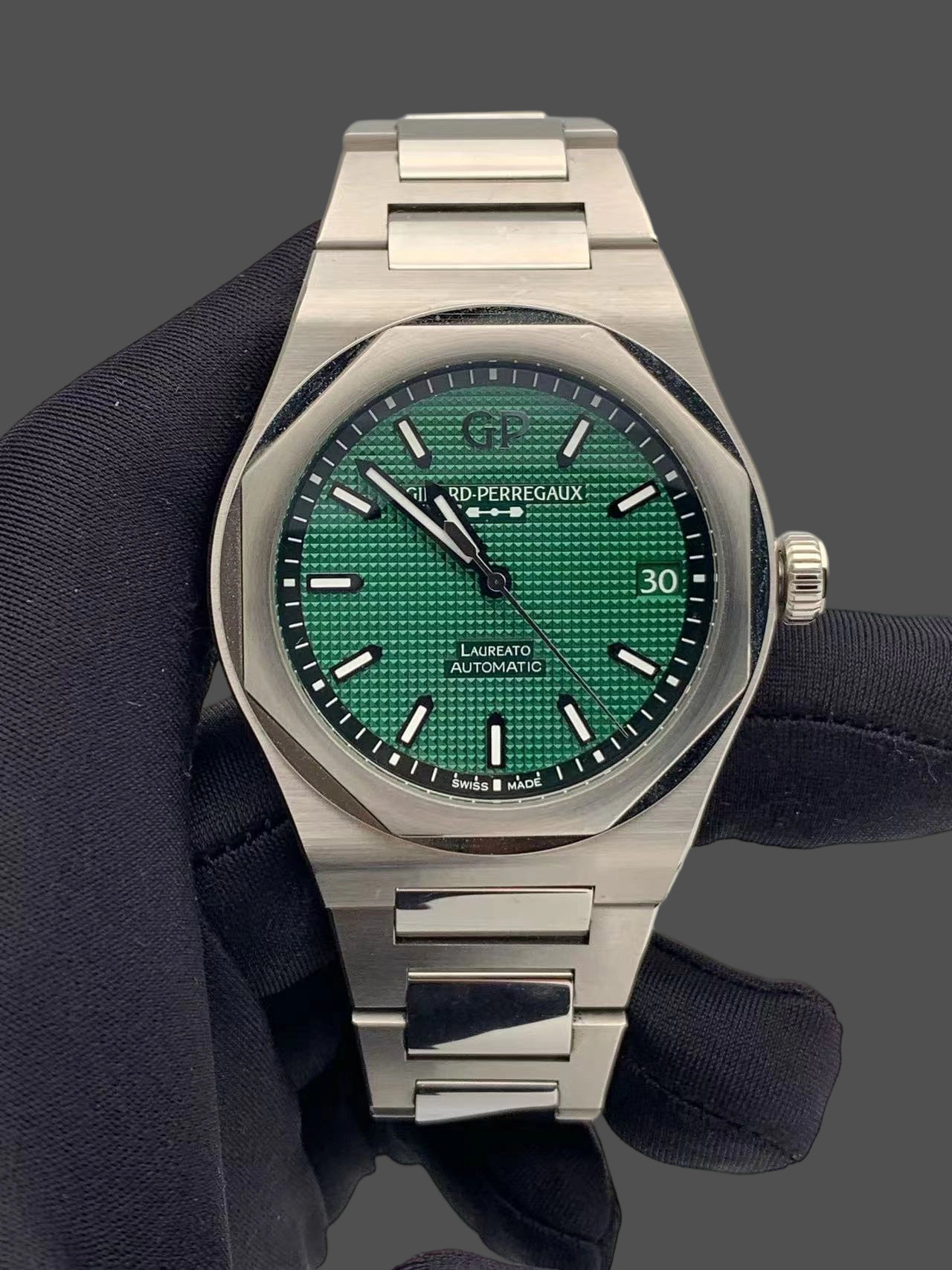 Girard Perregaux 81010-11-3153-1CM detail 4