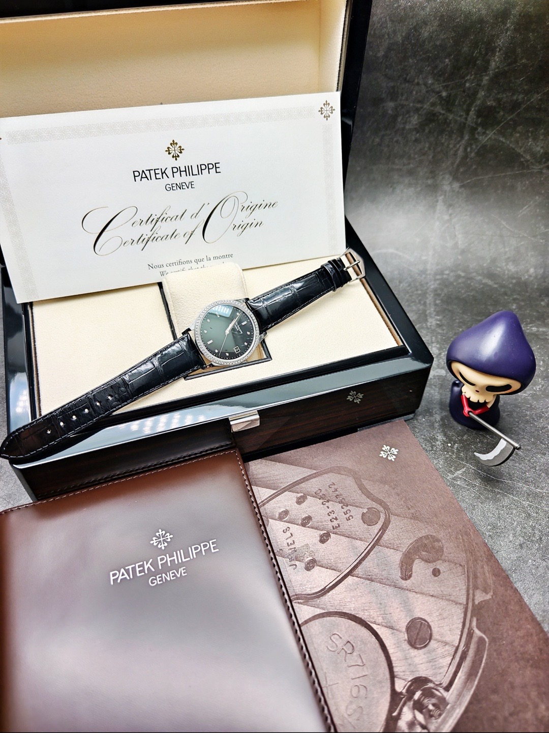 Patek Philippe 5297G-001 detail 6