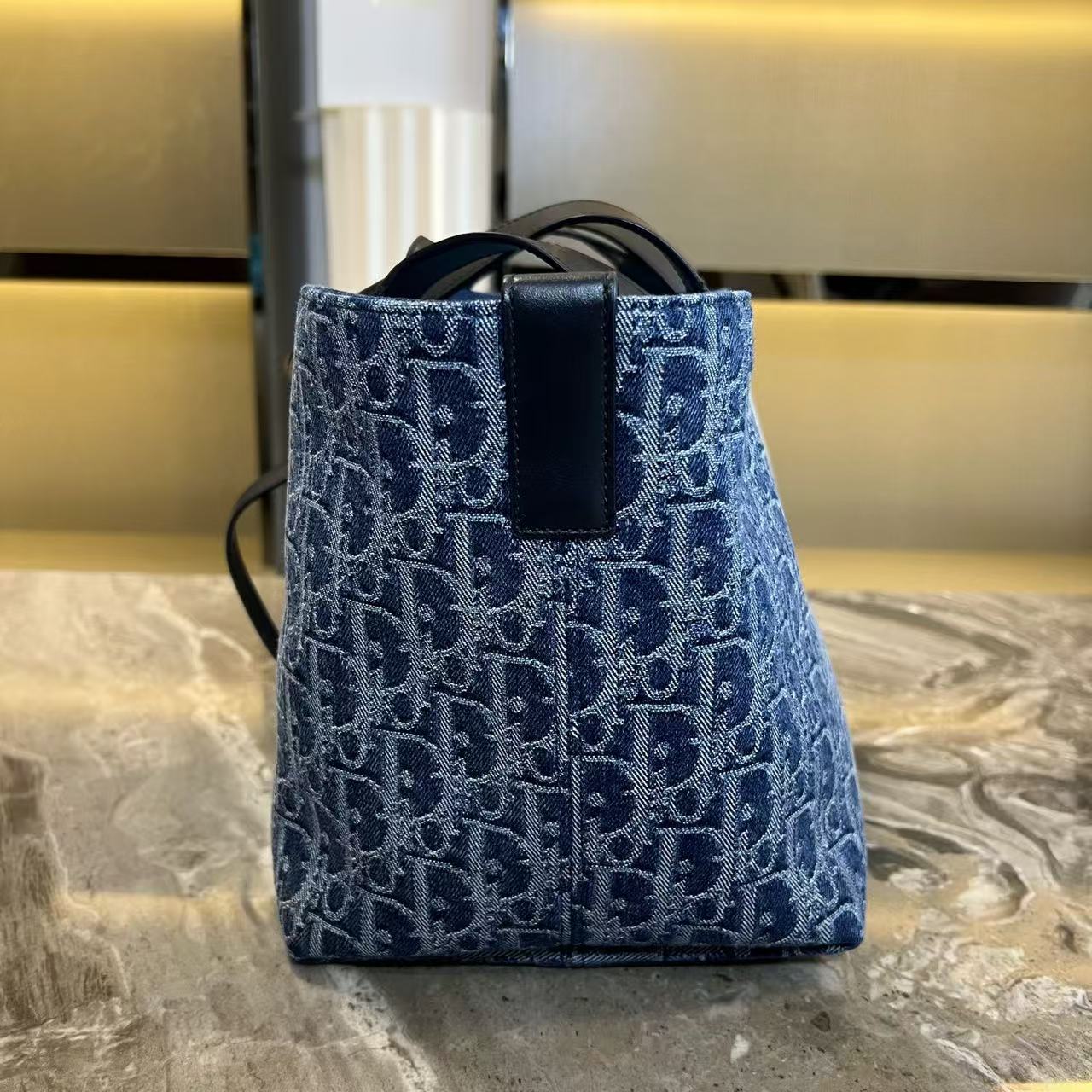 Dior M2821ODCE_M49E detail 2