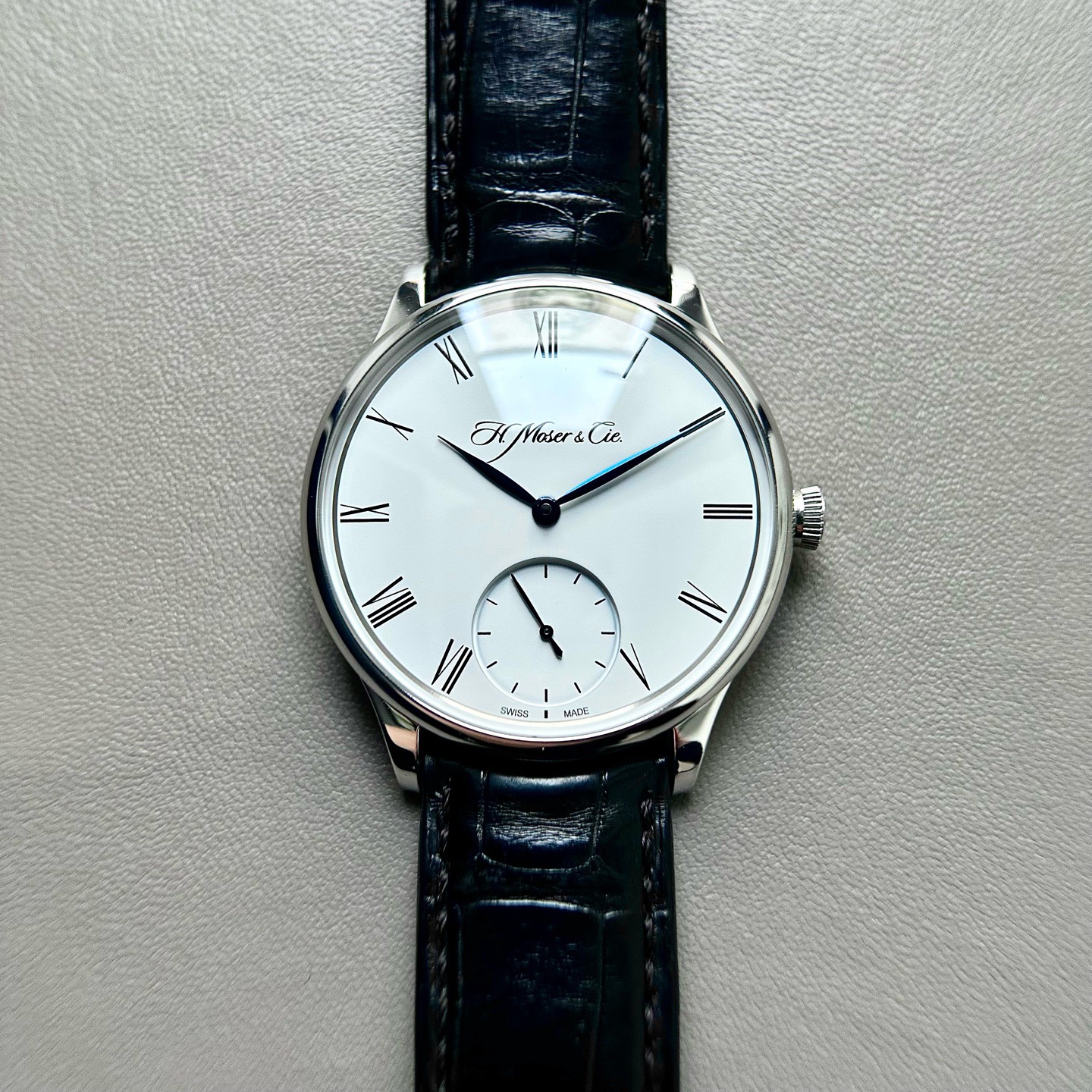 H.Moser & Cie() 2327-0200 detail 6
