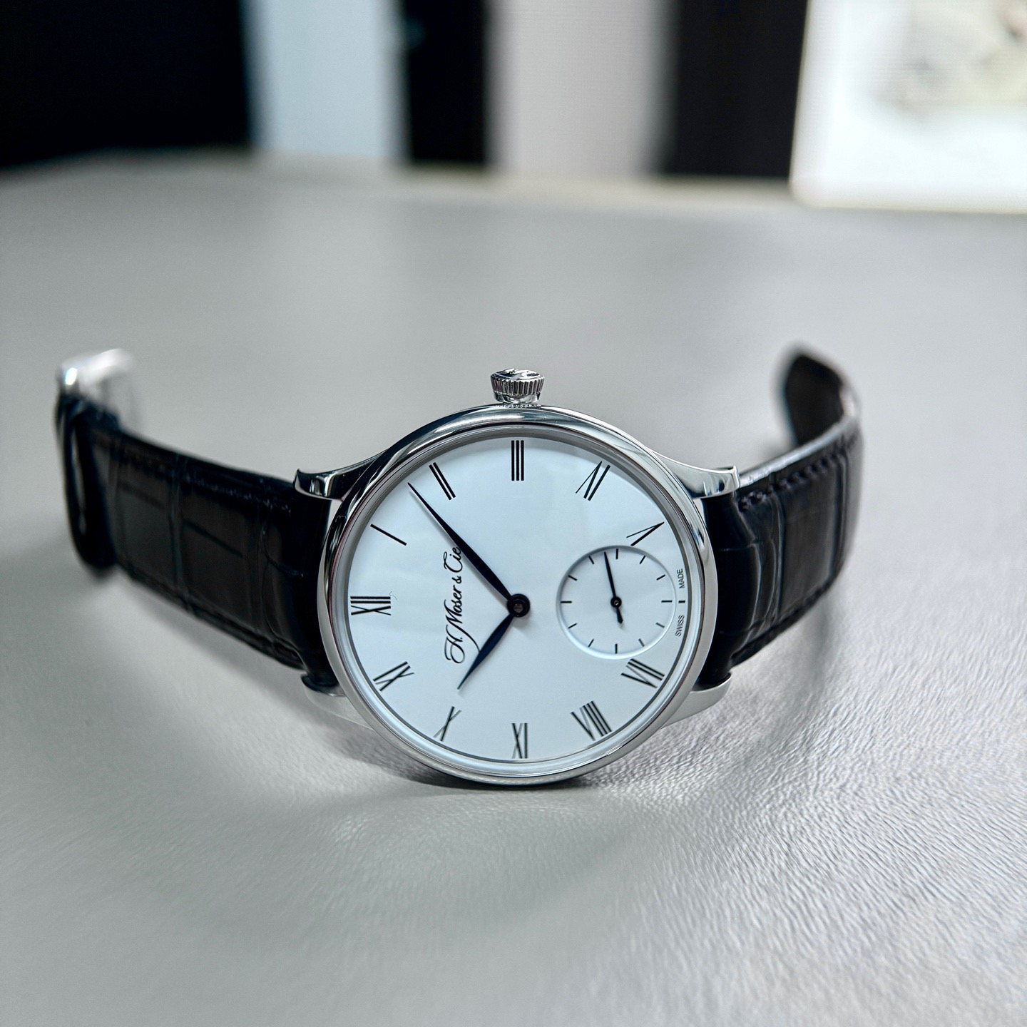 H.Moser & Cie() 2327-0200 detail 8
