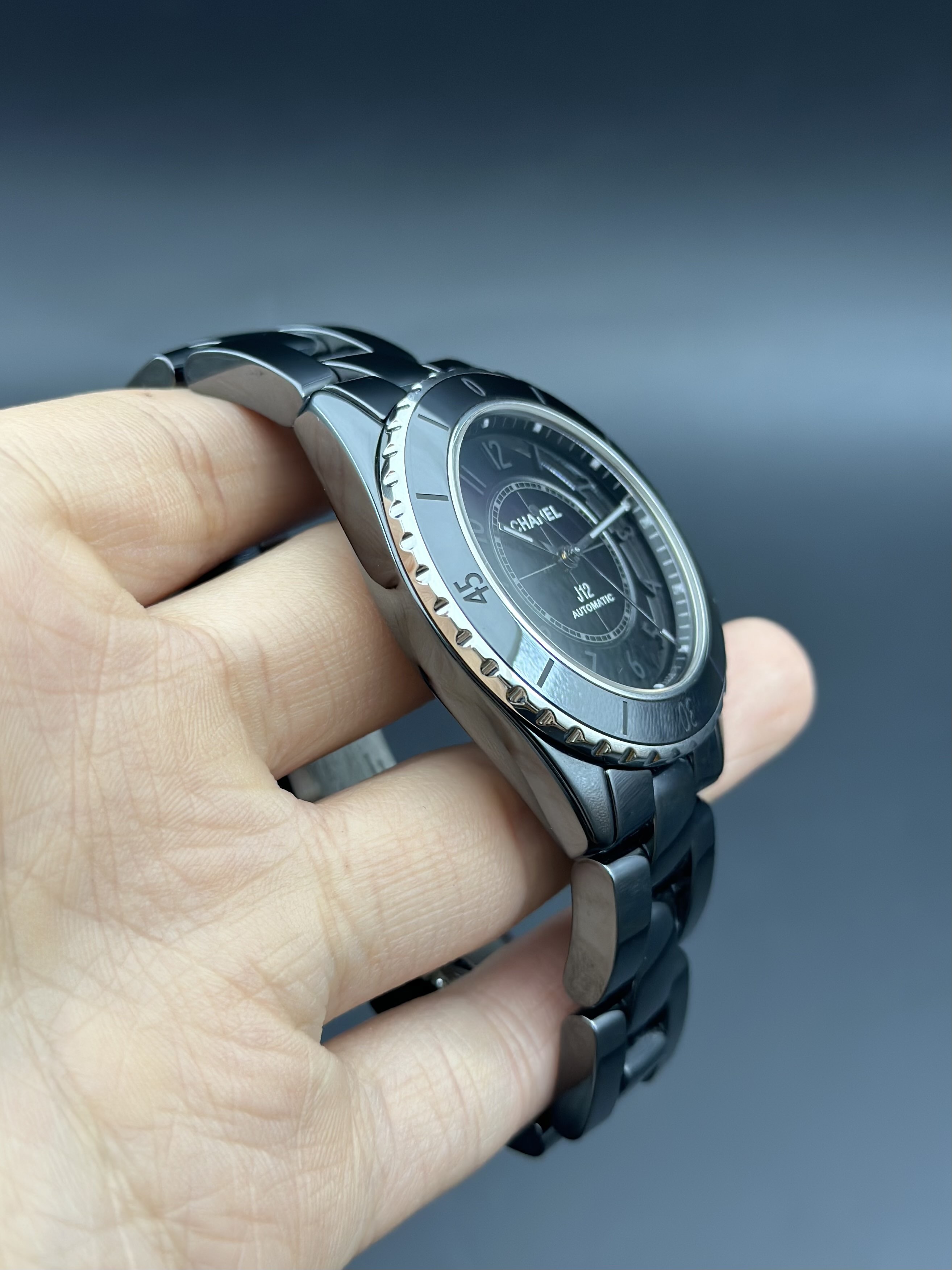 Chanel H6185 detail 2