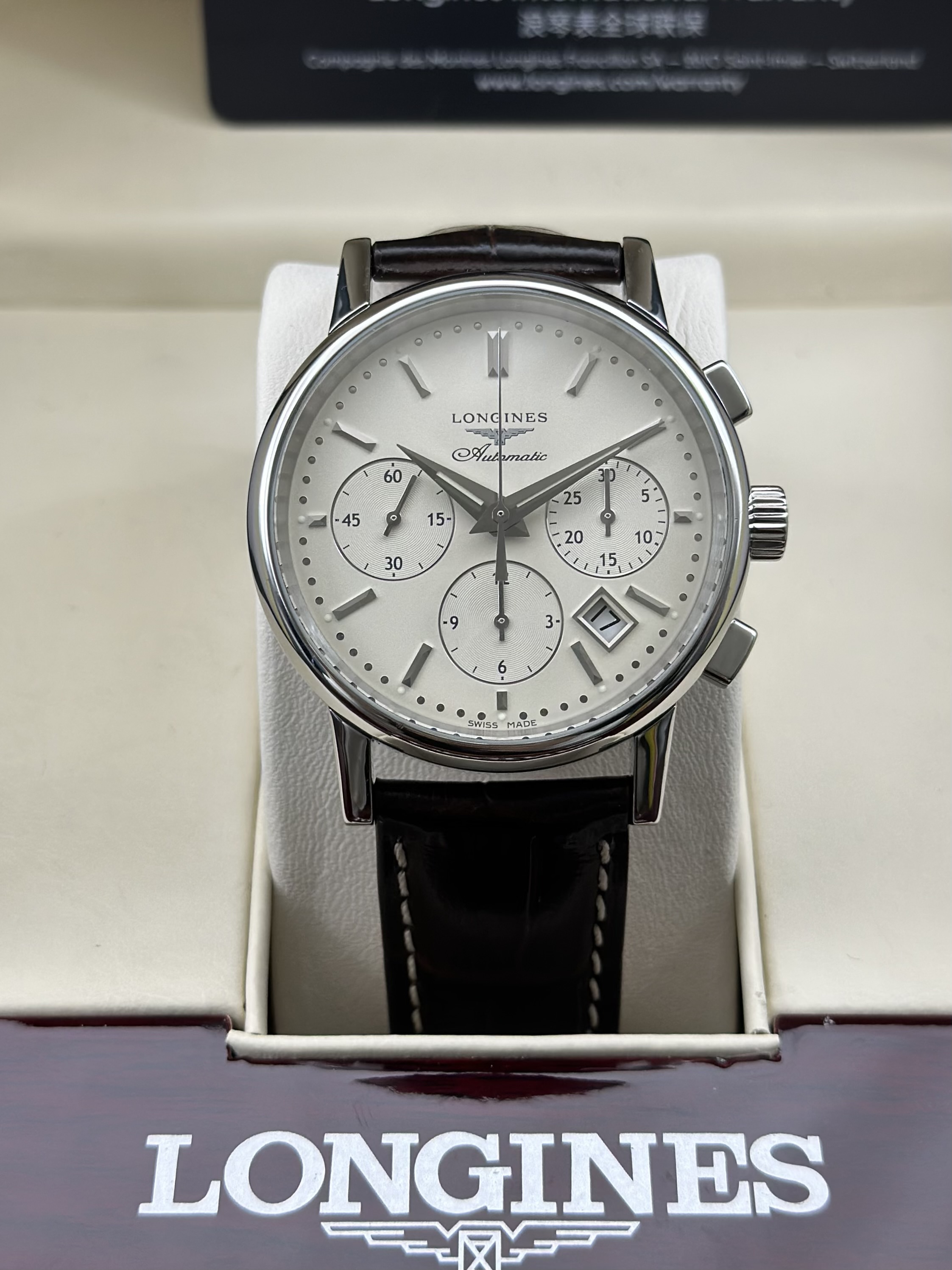 Longines L2.733.4.72.2 detail 1