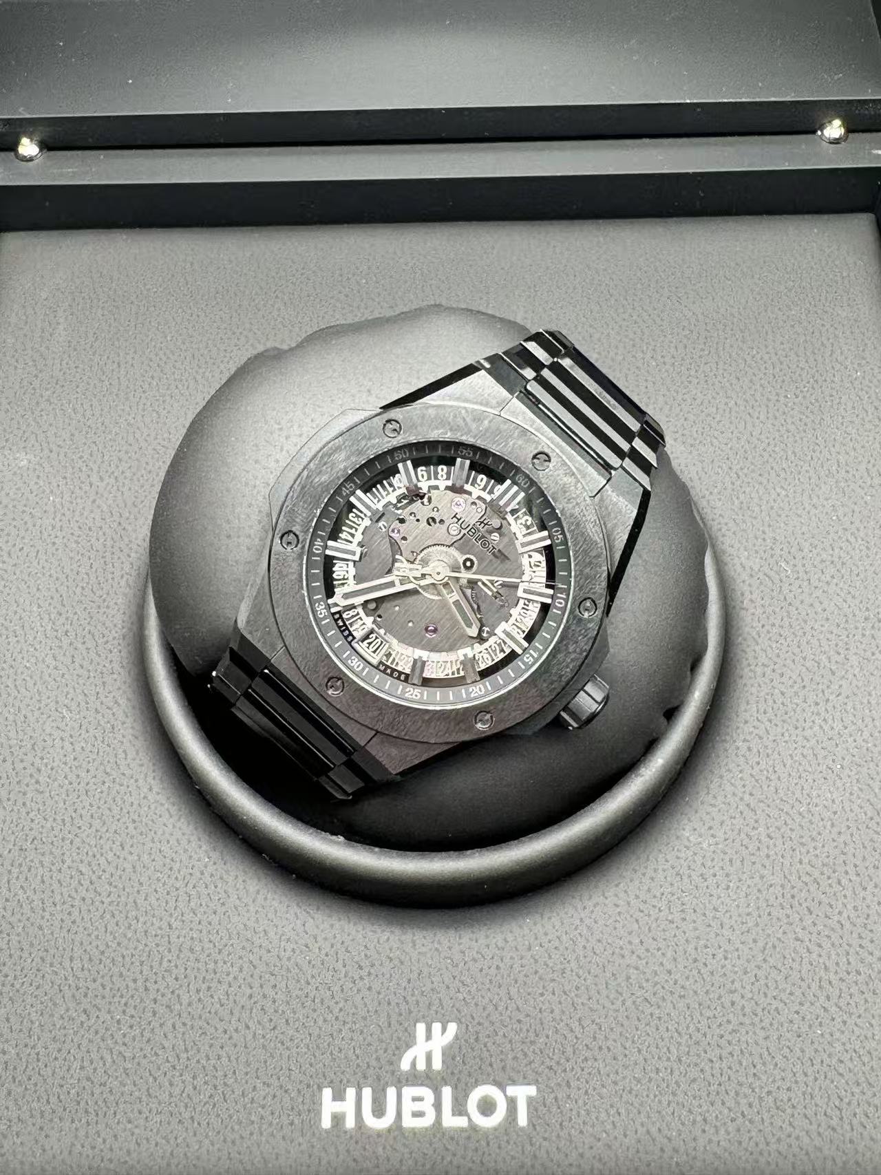 Hublot 456.CX.0140.CX