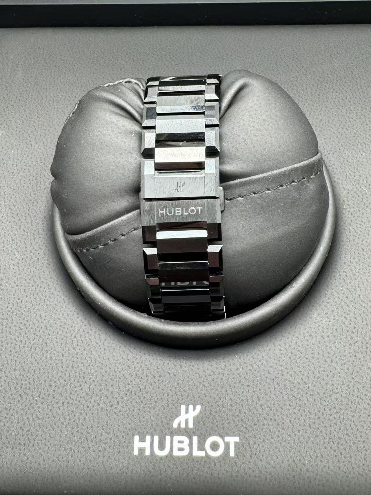 Hublot 456.CX.0140.CX detail 3