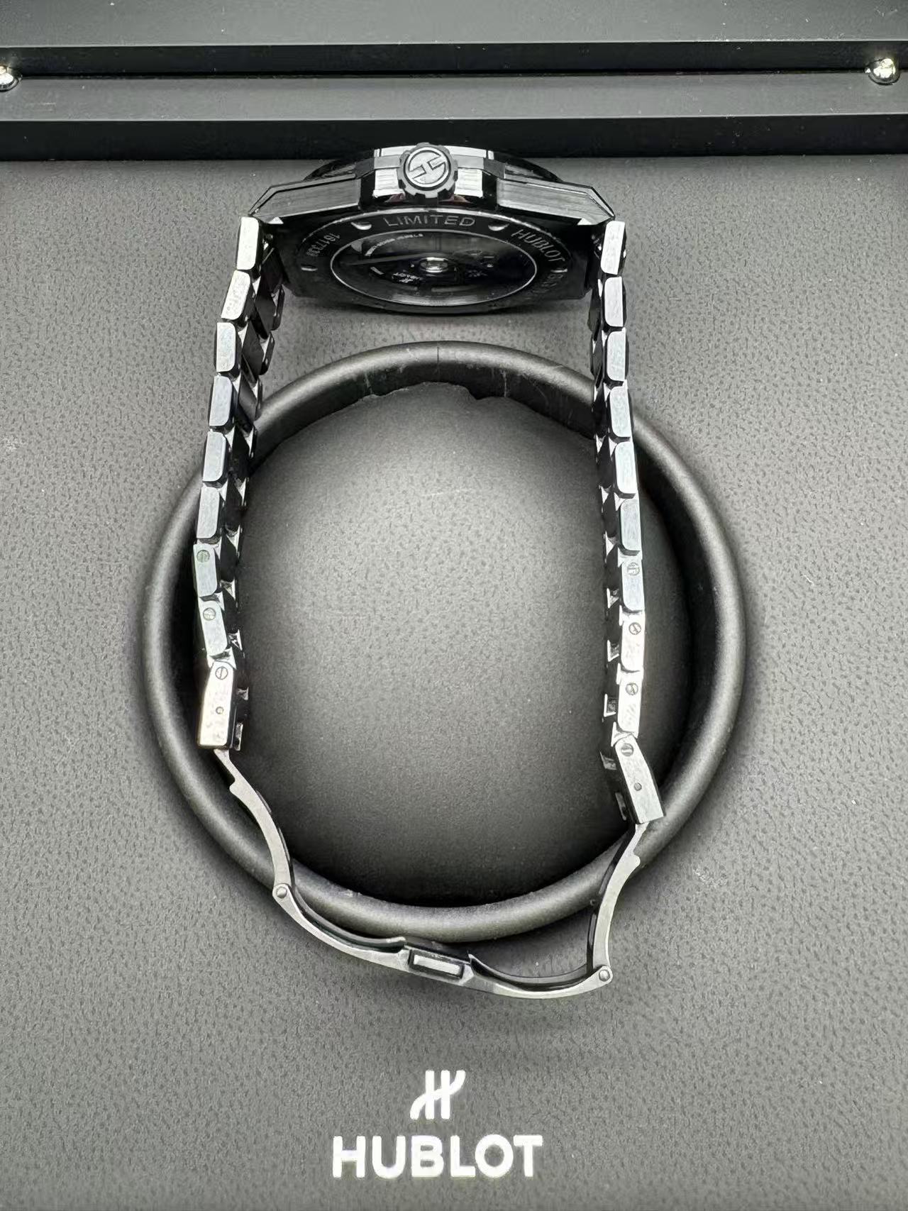 Hublot 456.CX.0140.CX detail 4