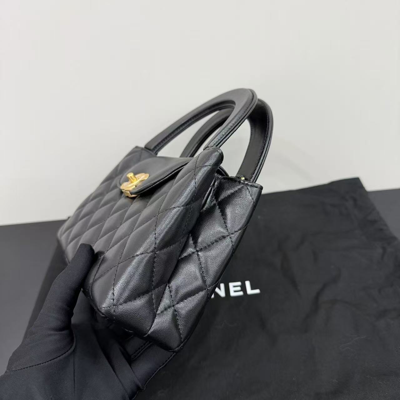 Chanel detail 4