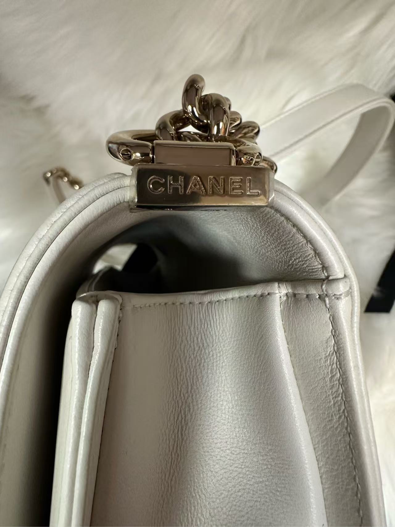 Chanel detail 8
