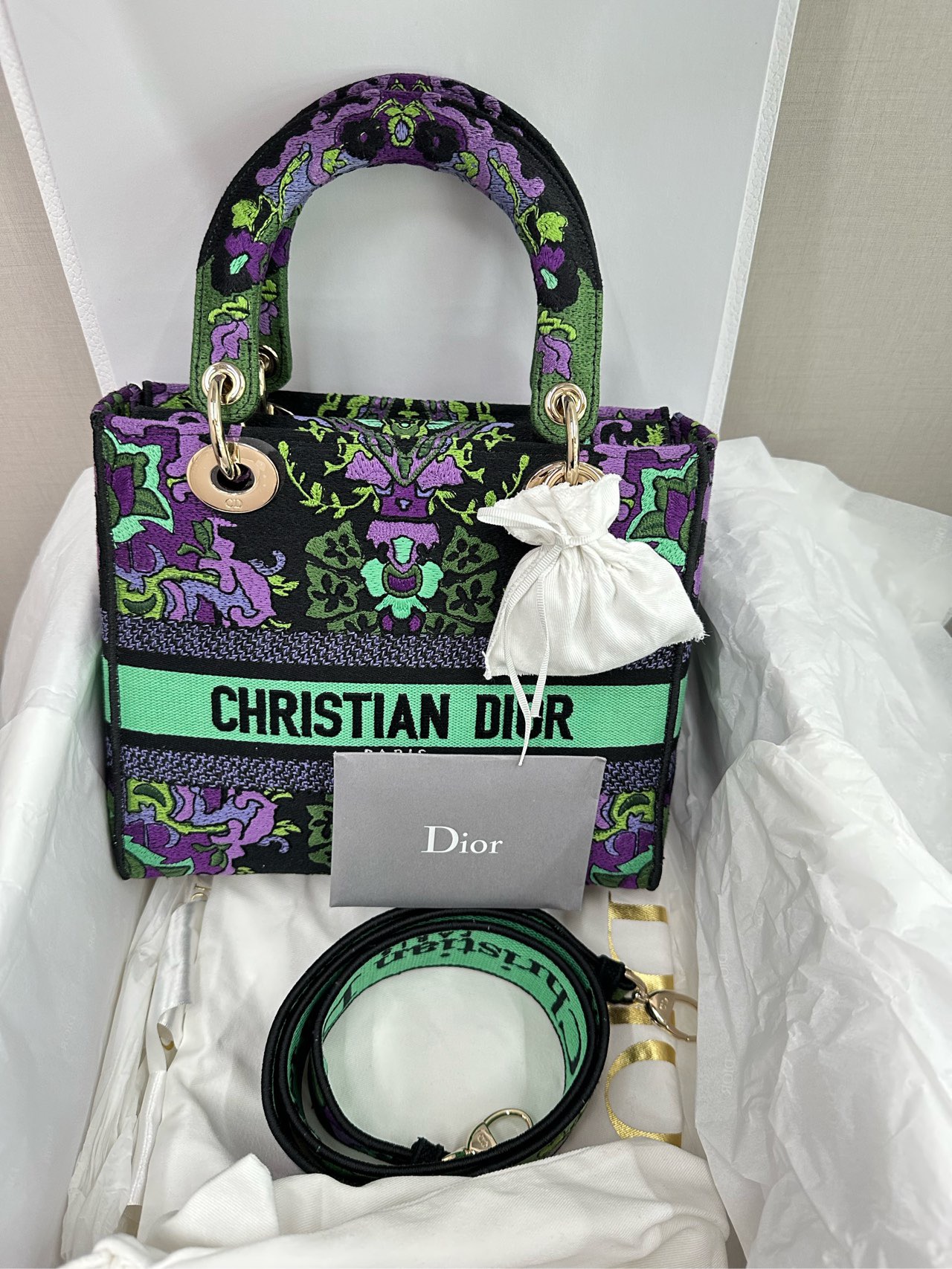 Dior