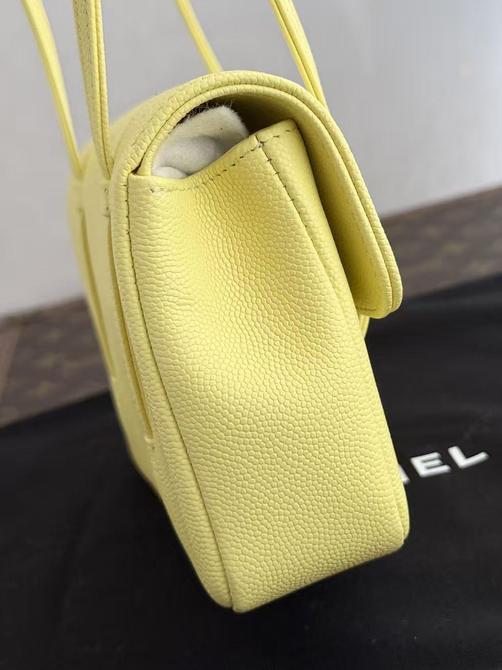 Chanel detail 2