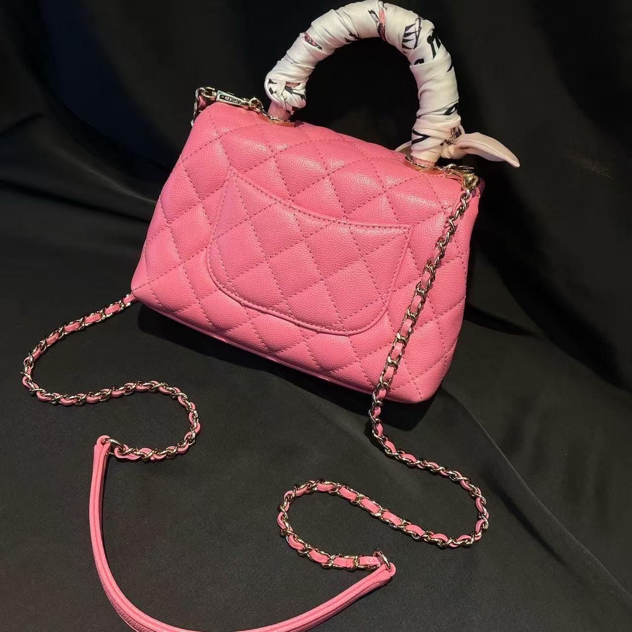 Chanel detail 3