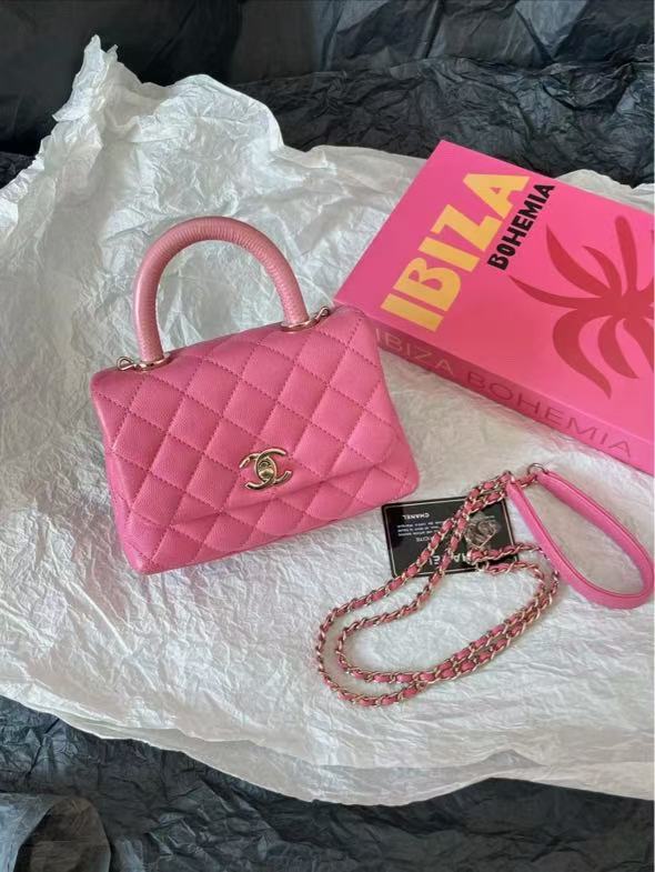 Chanel detail 1